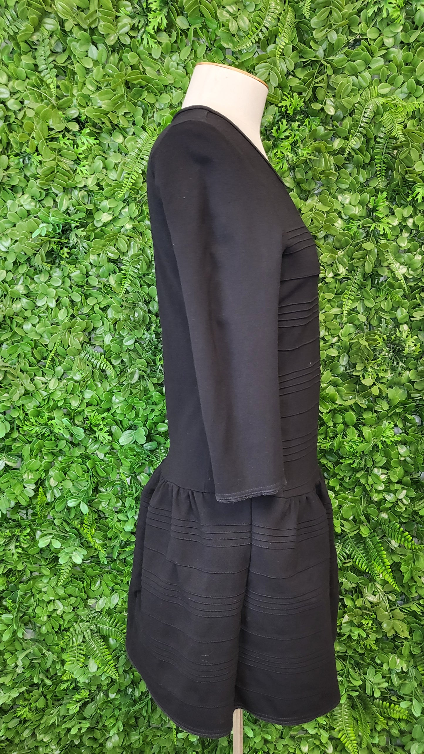 Country Road Black Fitted Dress (8-10)