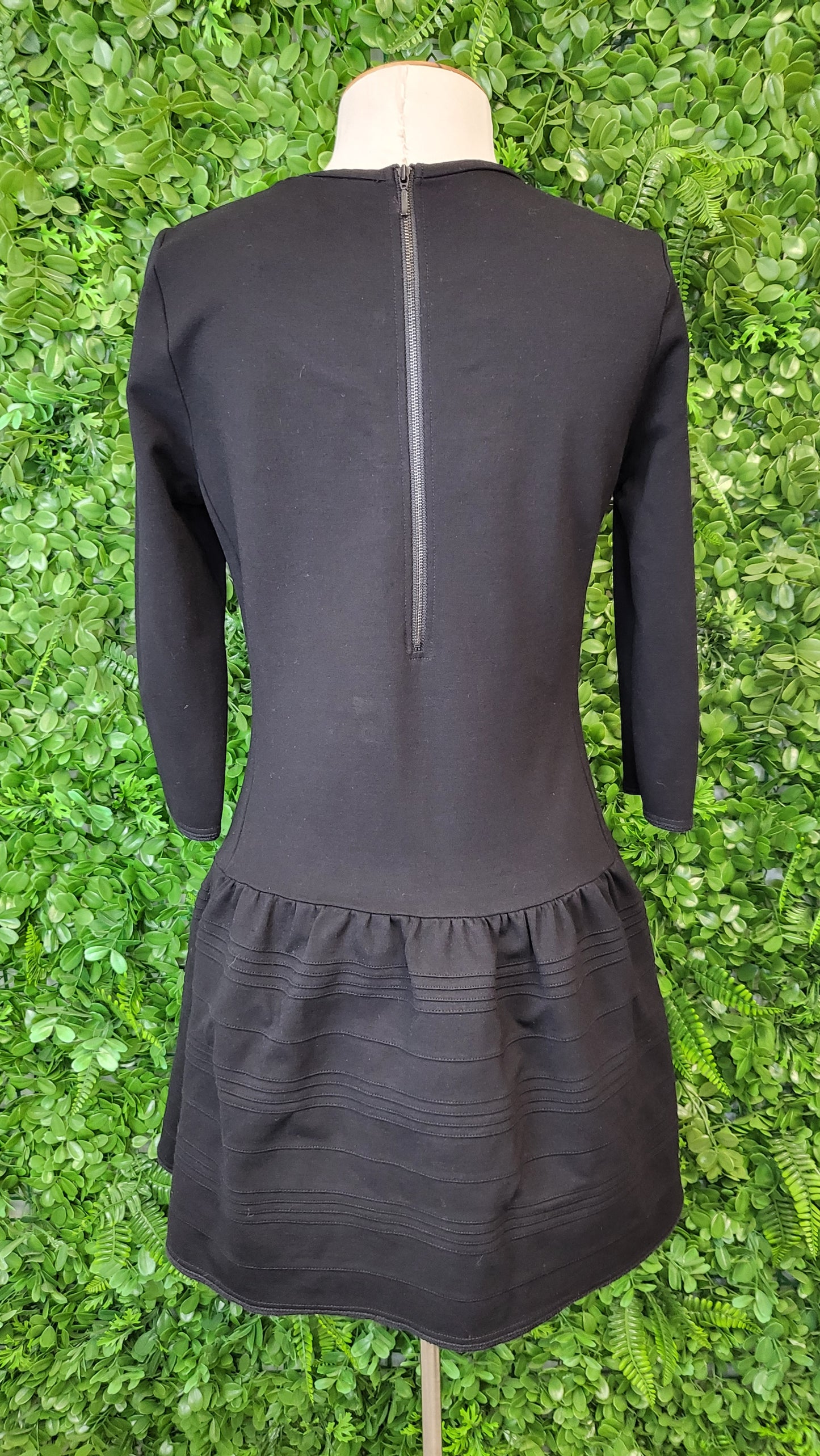 Country Road Black Fitted Dress (8-10)