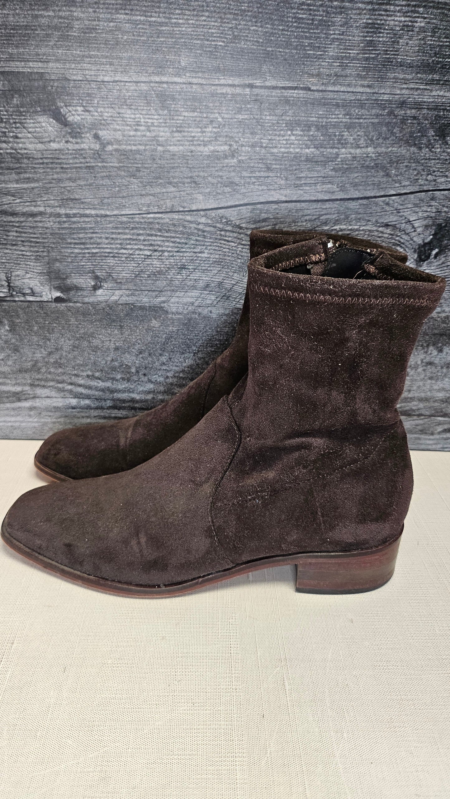 Django & Juliette Chocolate Brown Microfibre Boot (39)
