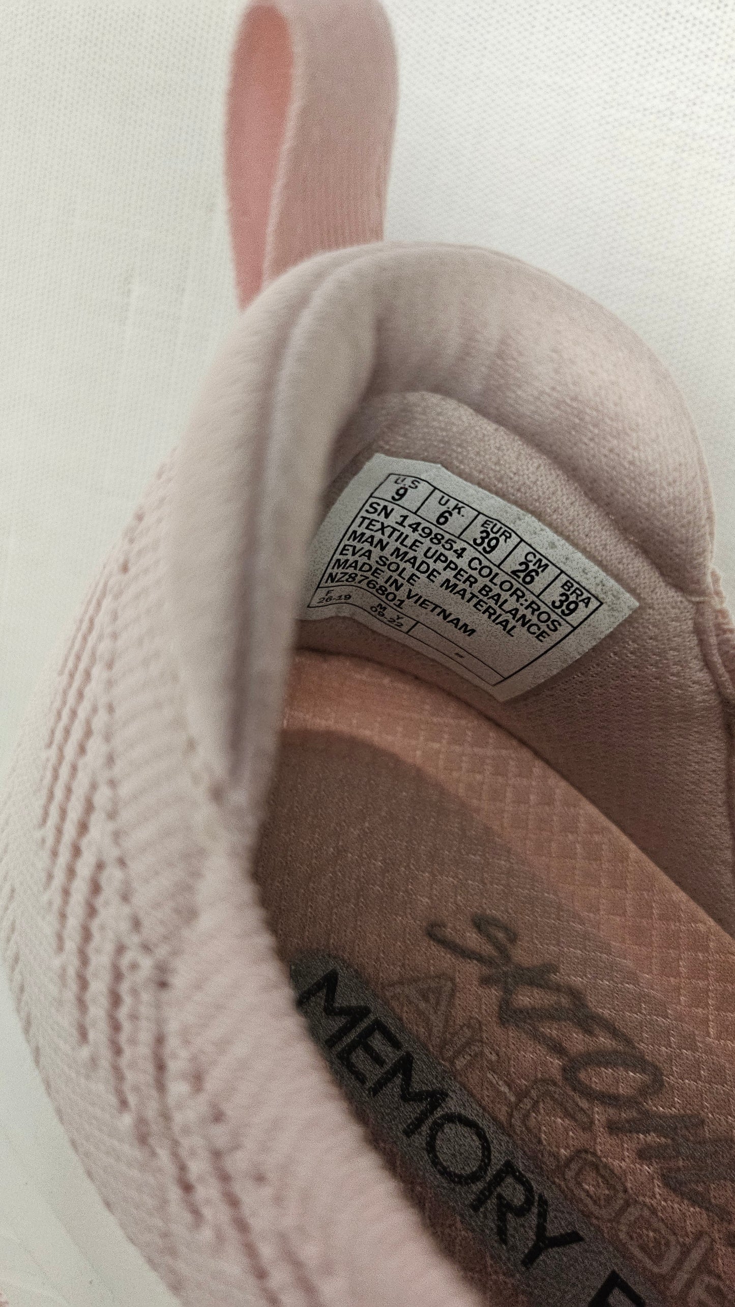 Skechers Pink Knit Sneaker (39)