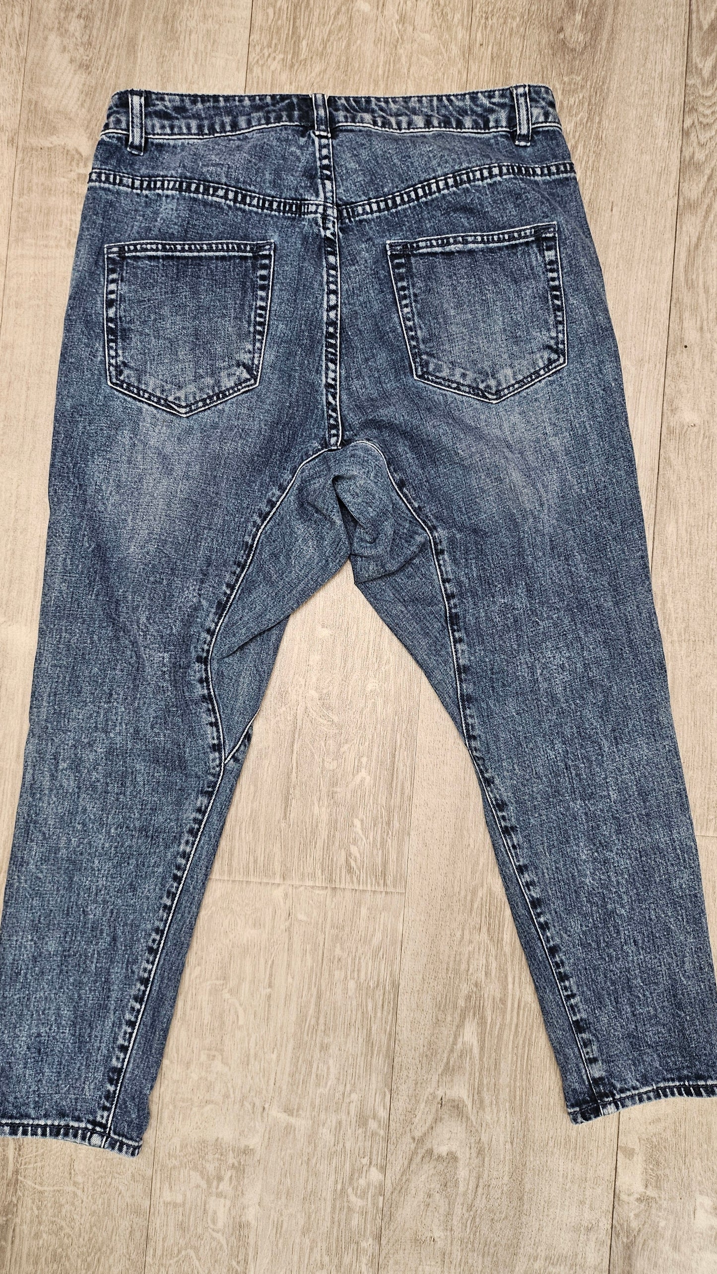 Decjuba Blue Drop Crotch Jean (10)