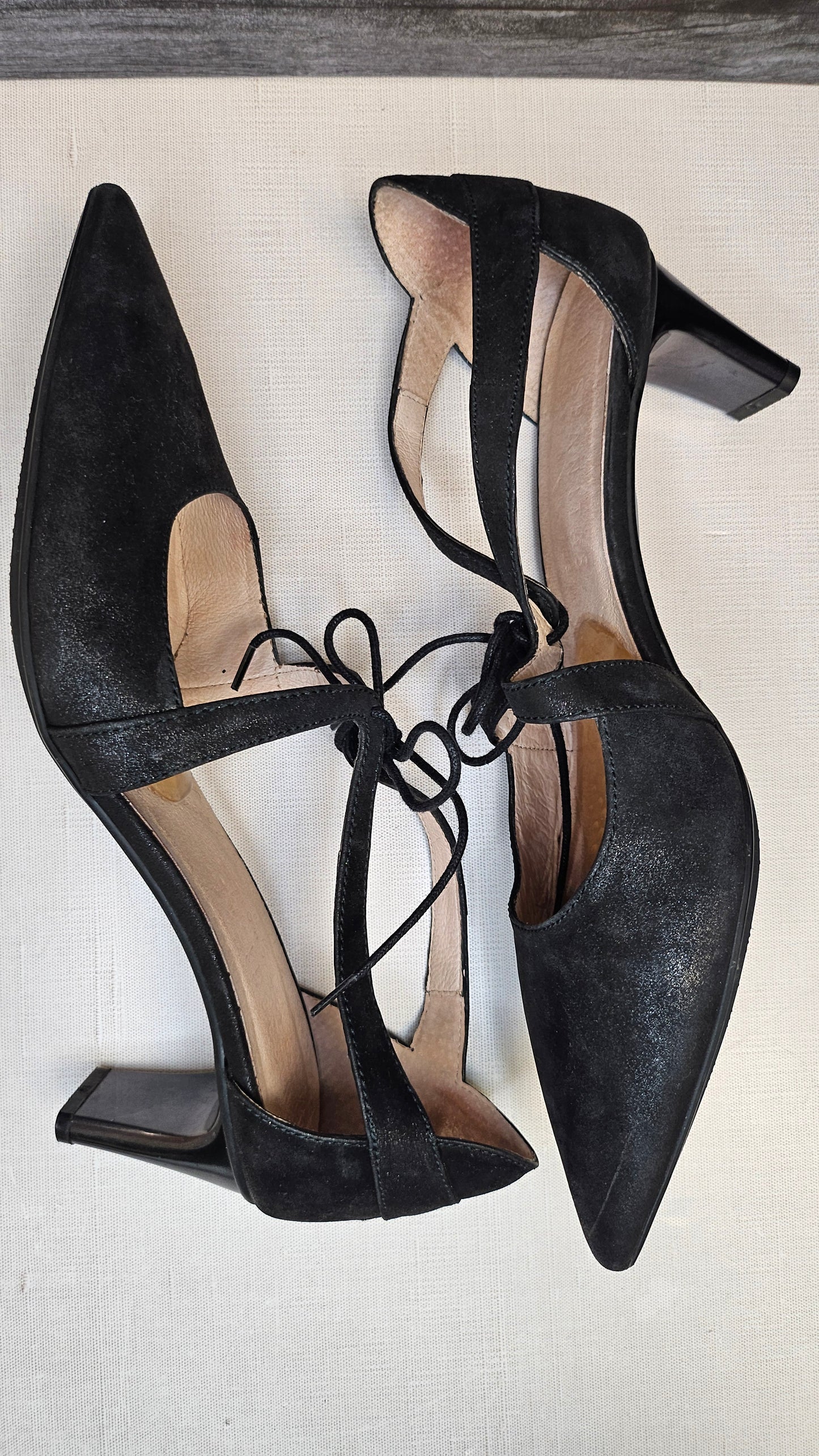 Hispanitas Black Suede Heel (42)
