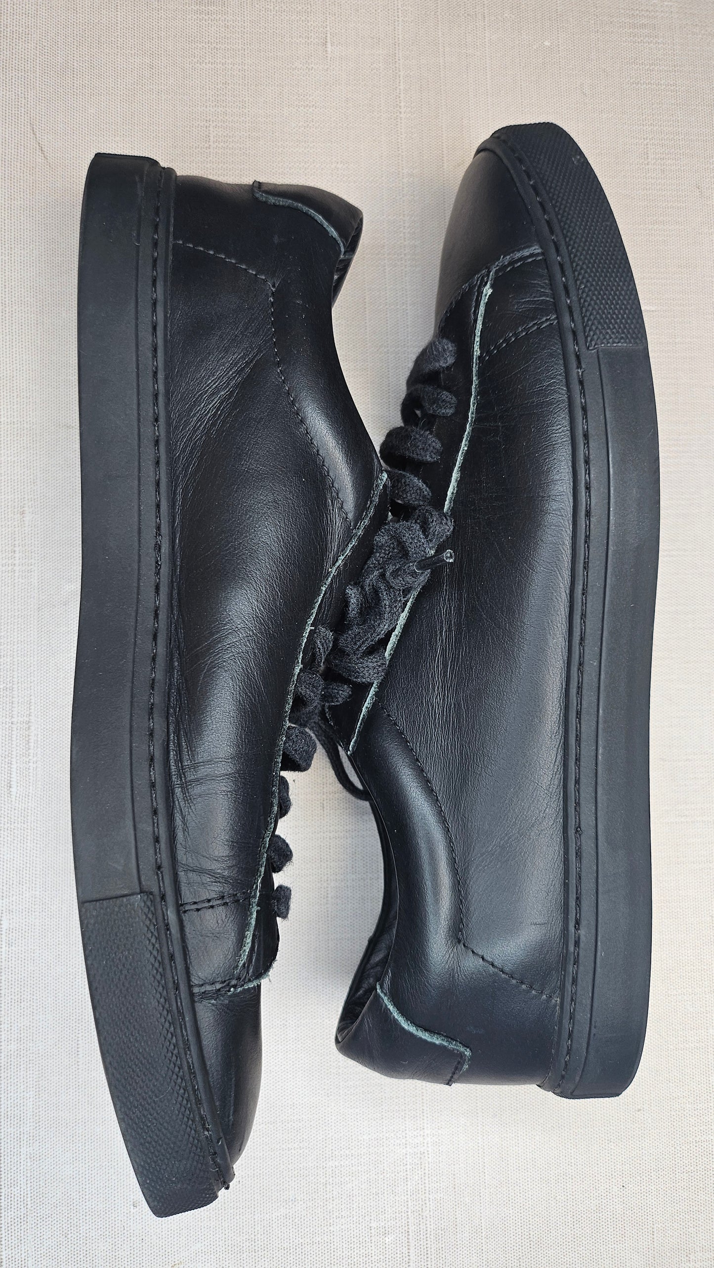 Oliver Cabell Black Leather Sneaker (38)