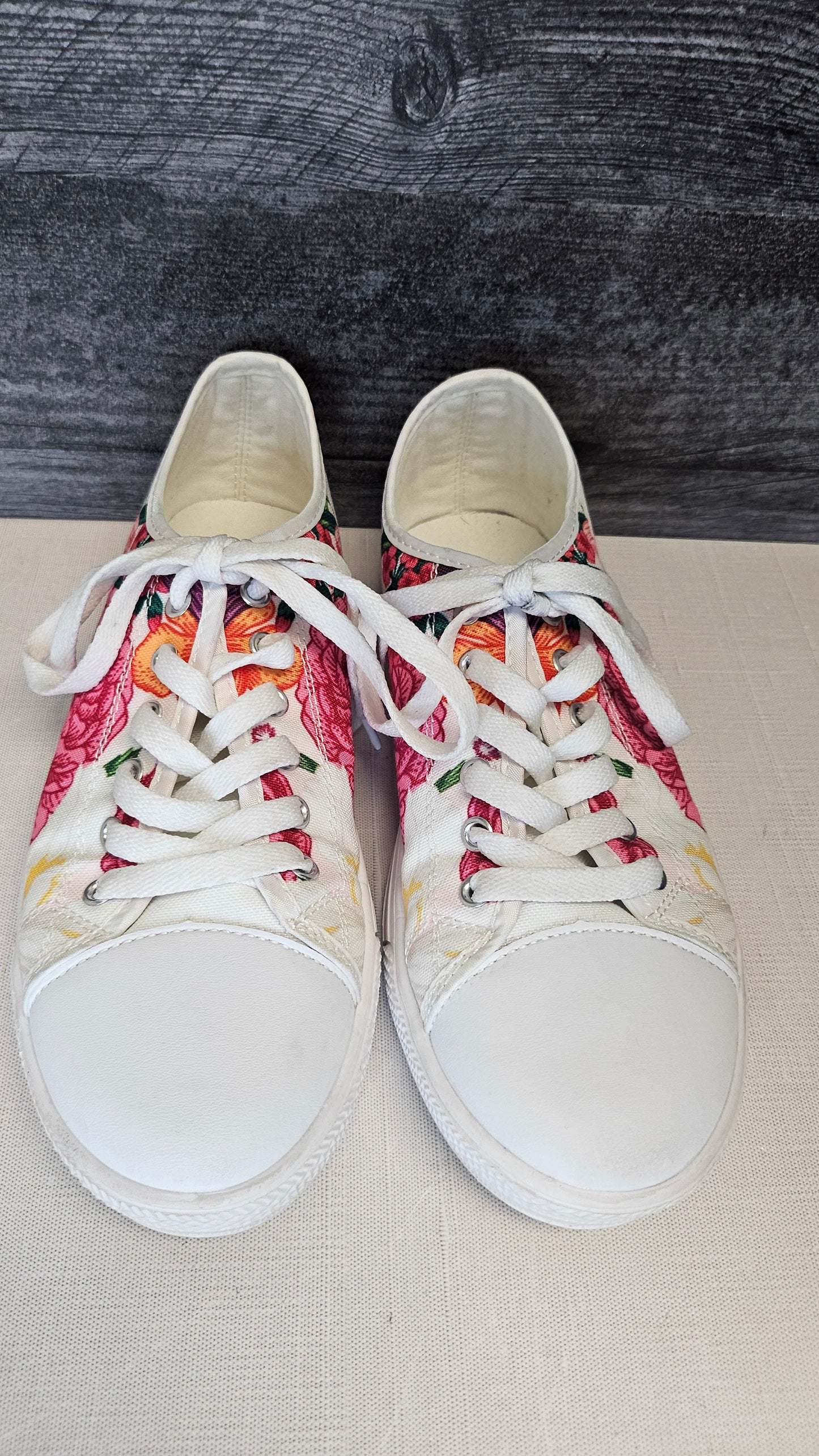 Annah Stretton Floral Sneaker (38)