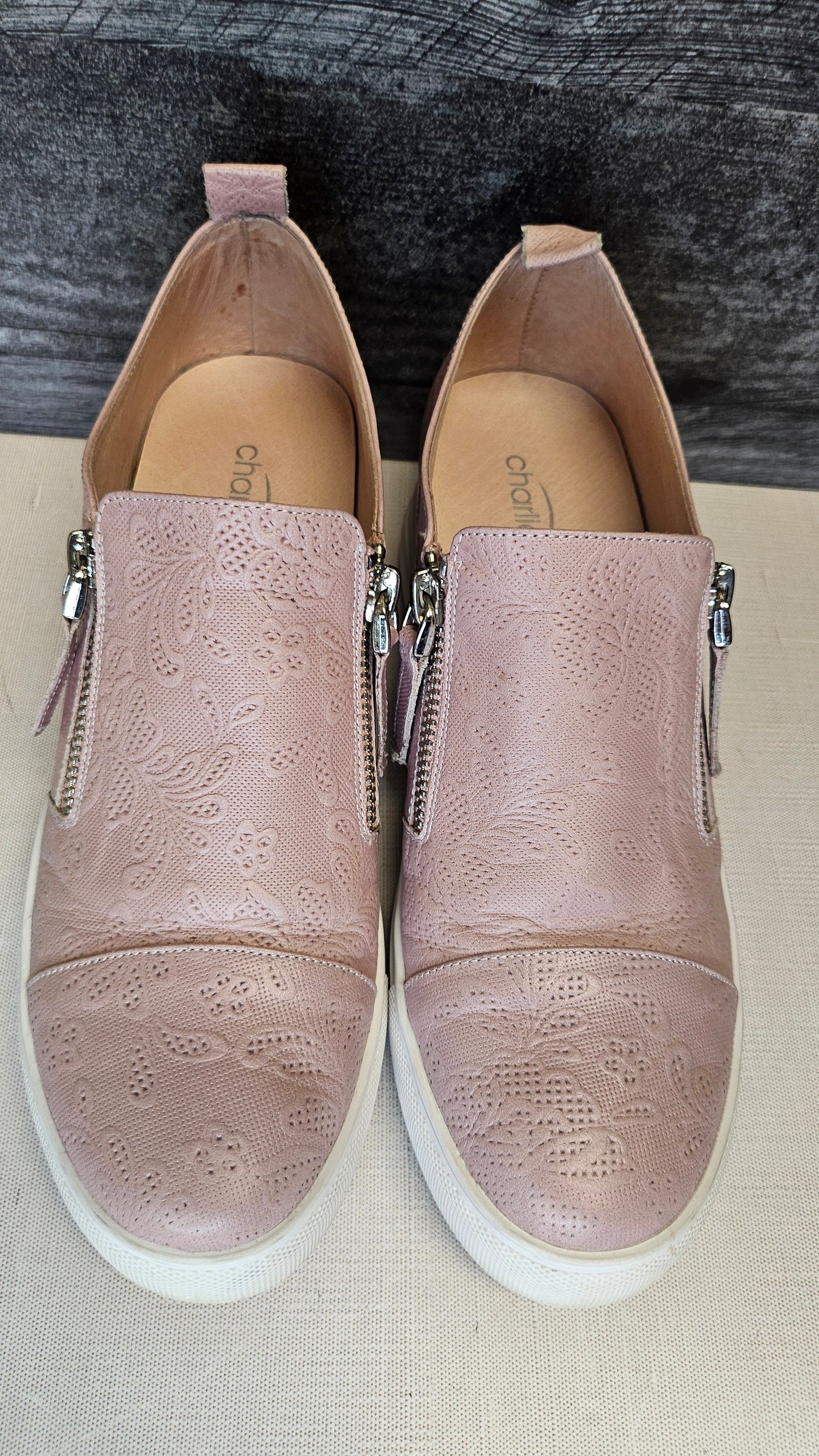 Charlie Rose Blush Sneaker 39.5