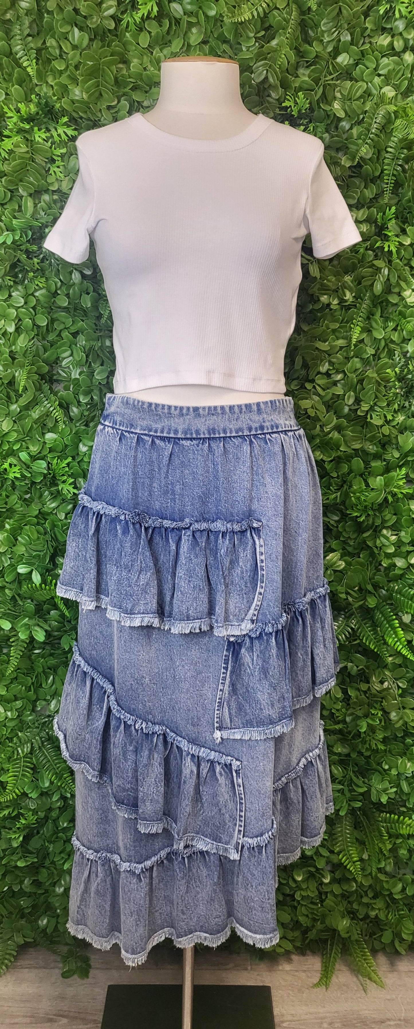 Blacklist Stone Wash Tier Denim Skirt 10