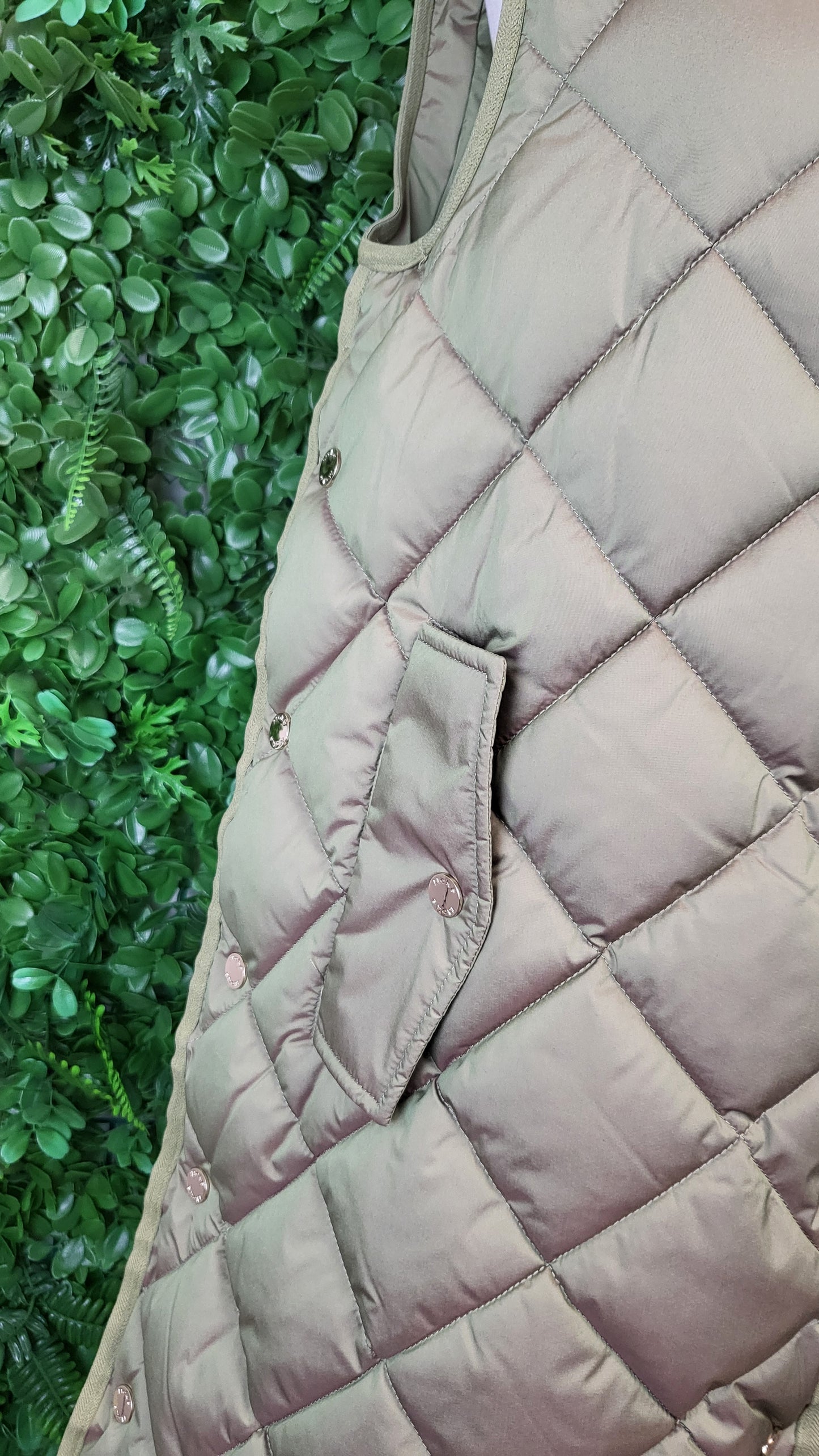 Moke Pistachio Long Vest (12-14)