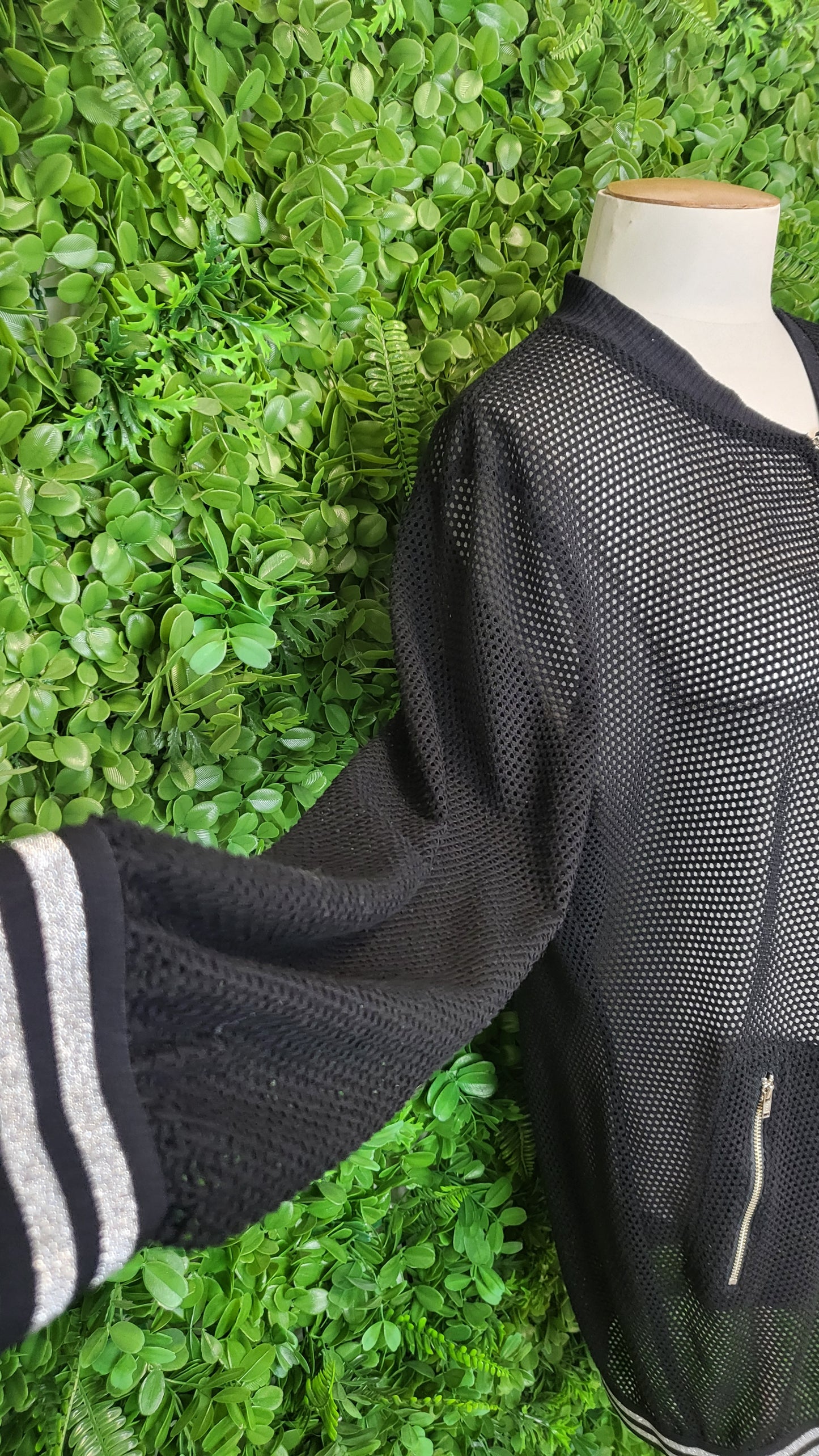 Repertoire Black Rosa Bomber (10)