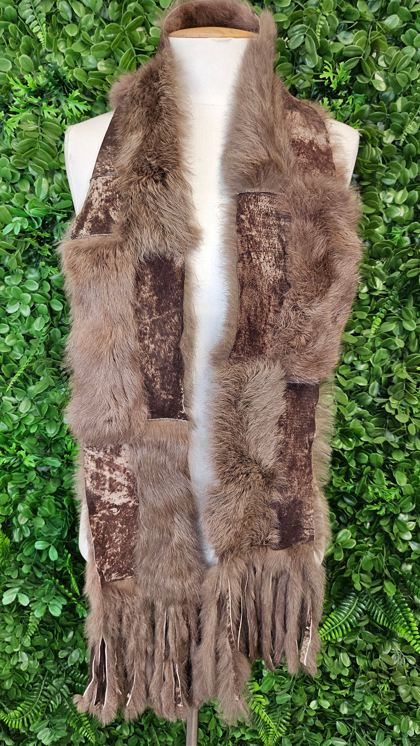 Giorgio Passigatti Brown Fur/leather Scarf (140cmx12cm)