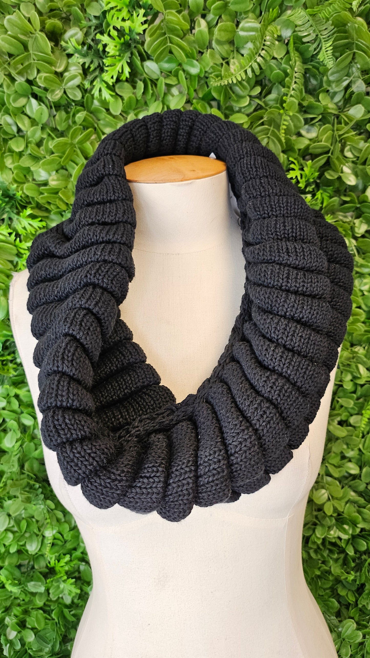 Ionna Kourbela Black Knit Snood