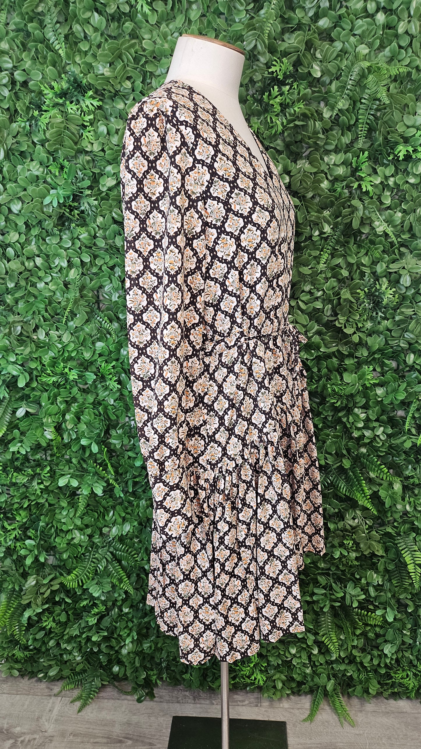Ketz-ke Floral Dress (8)
