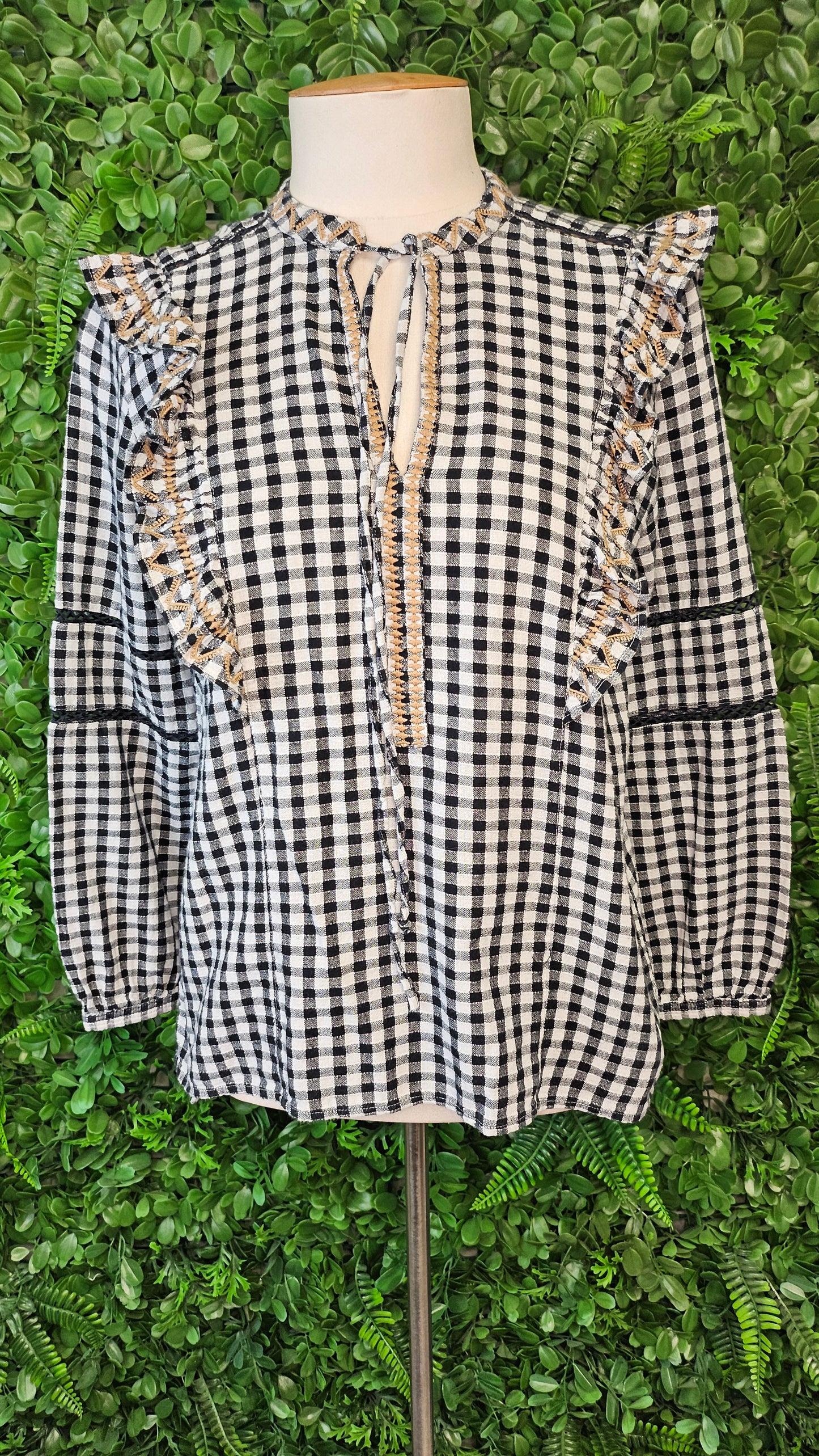 Unknown B/W Gingham Top (10-12)