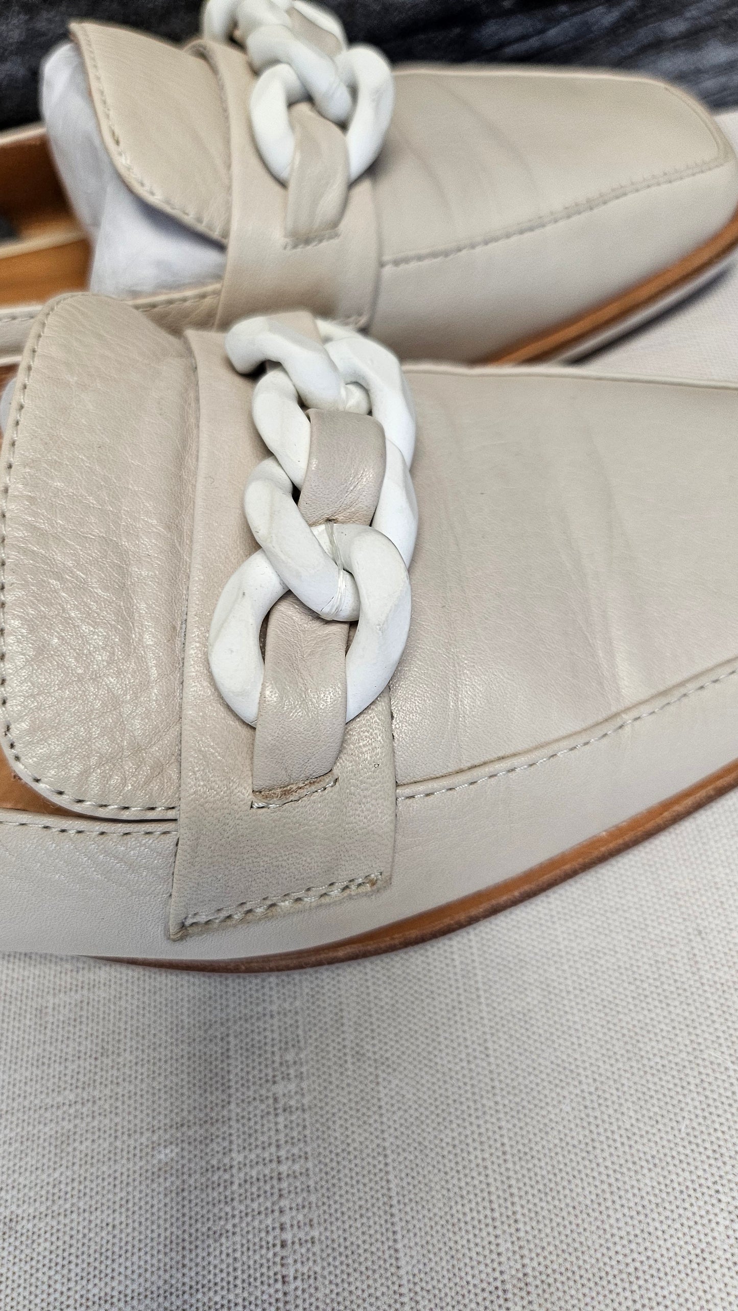 Bresley Buff Loafer (39)