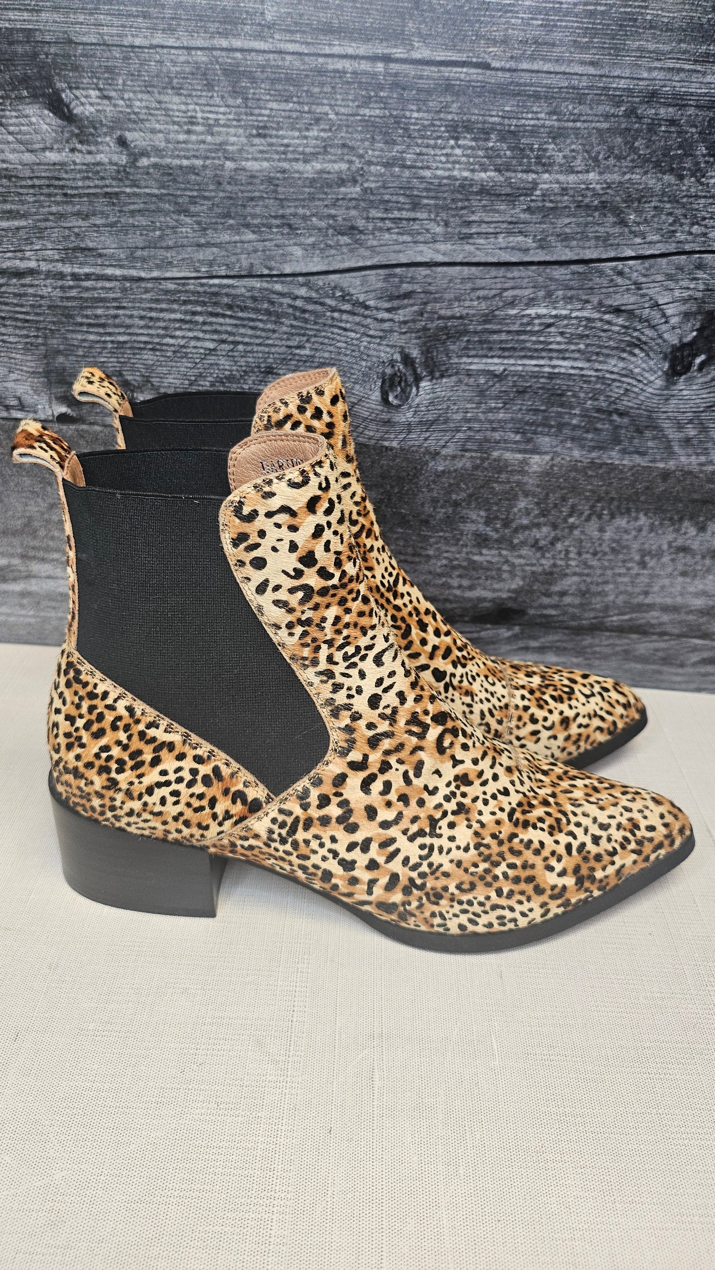 Mollini Leopard Print Boot (37)