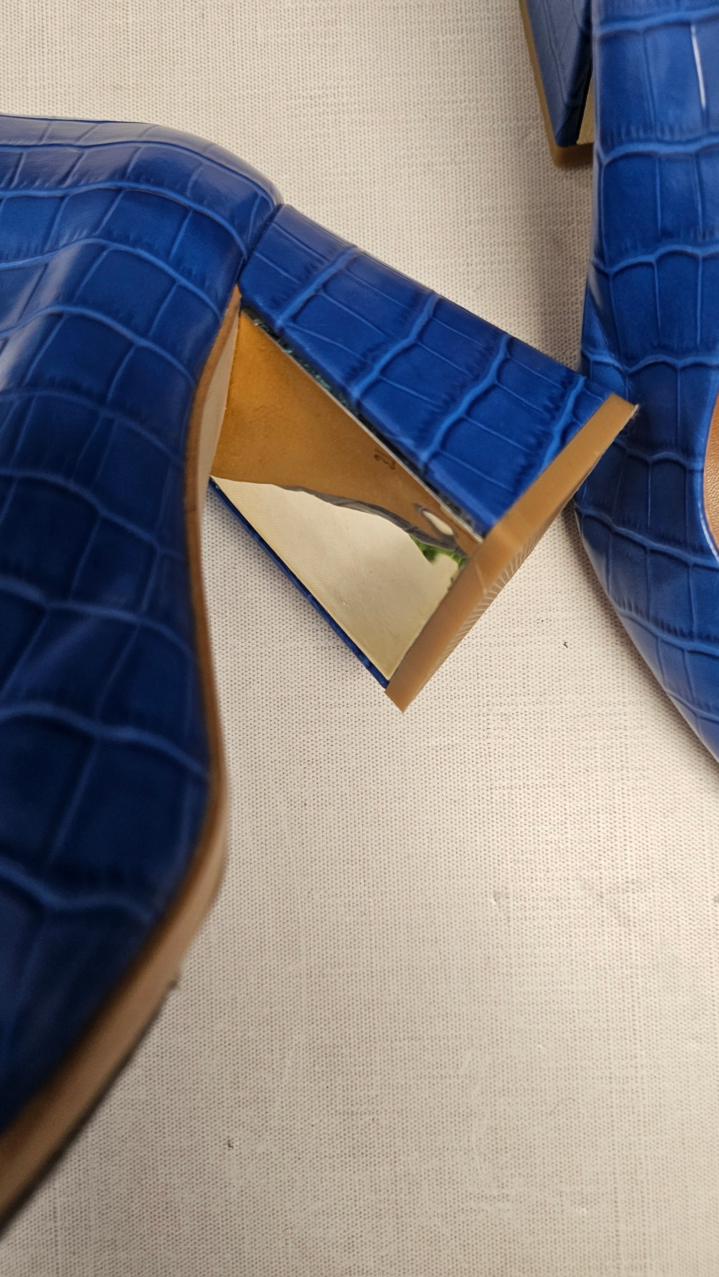 Mi Piaci Blue Leather Heel (37)