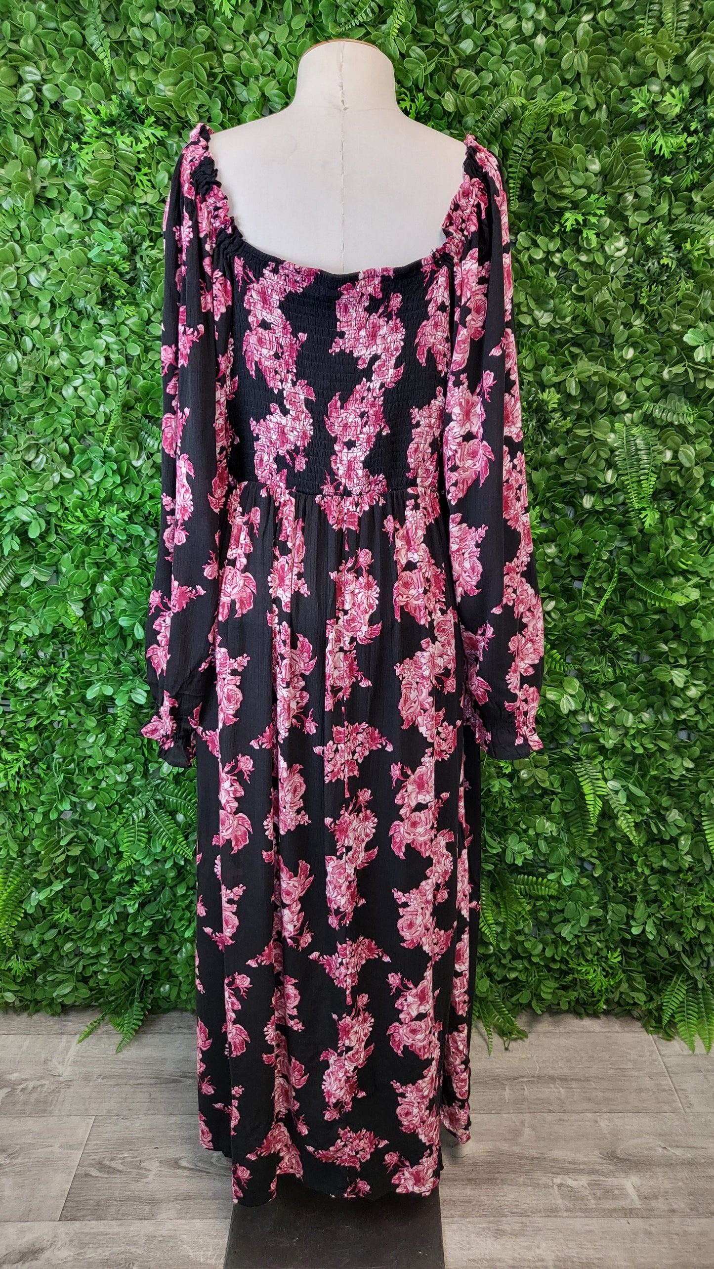 City Chic Floral Aurelia Dress BNWT (16)
