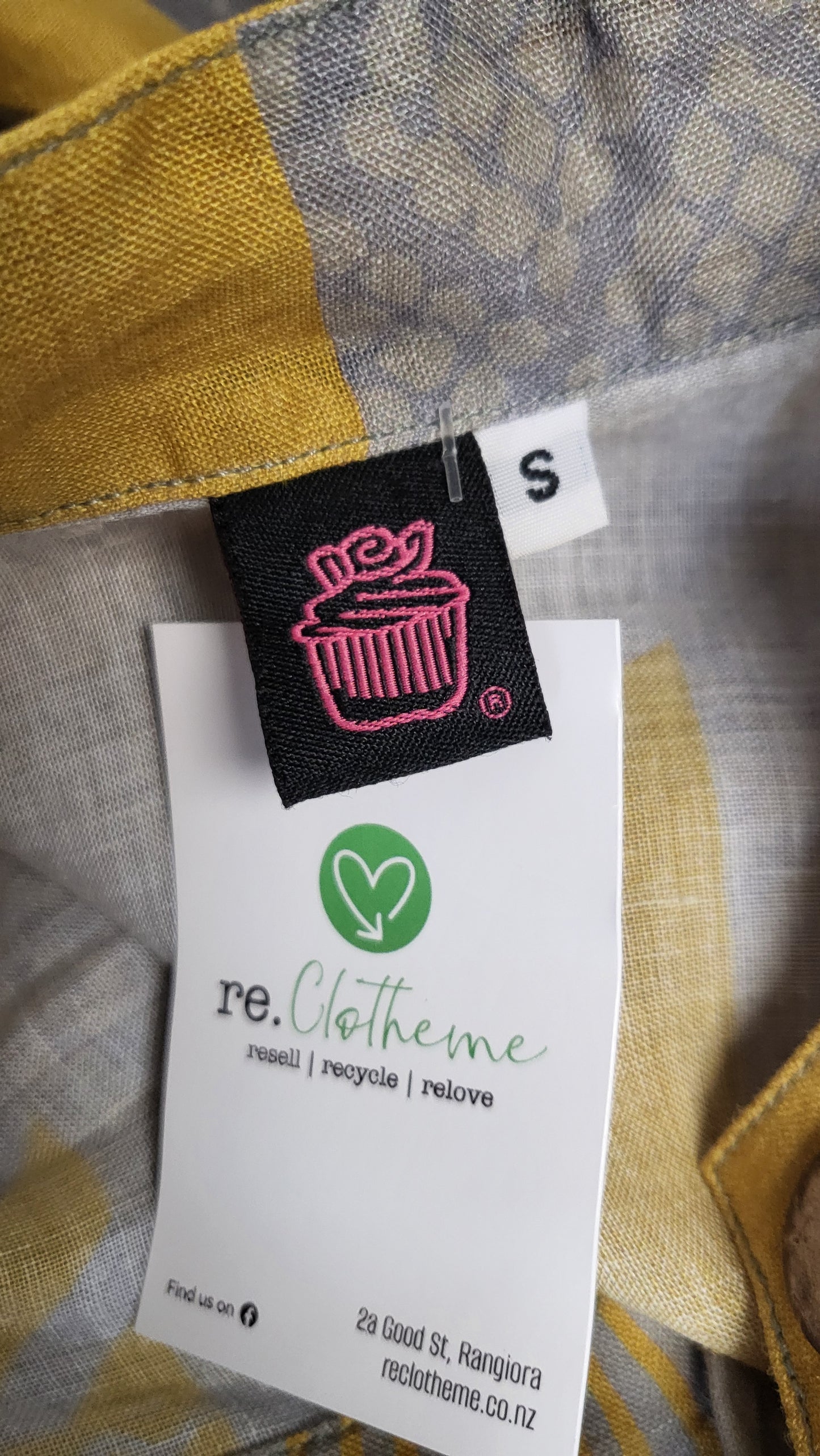 Cupcake grey/yellow Fan Sleeve Shirt (10)