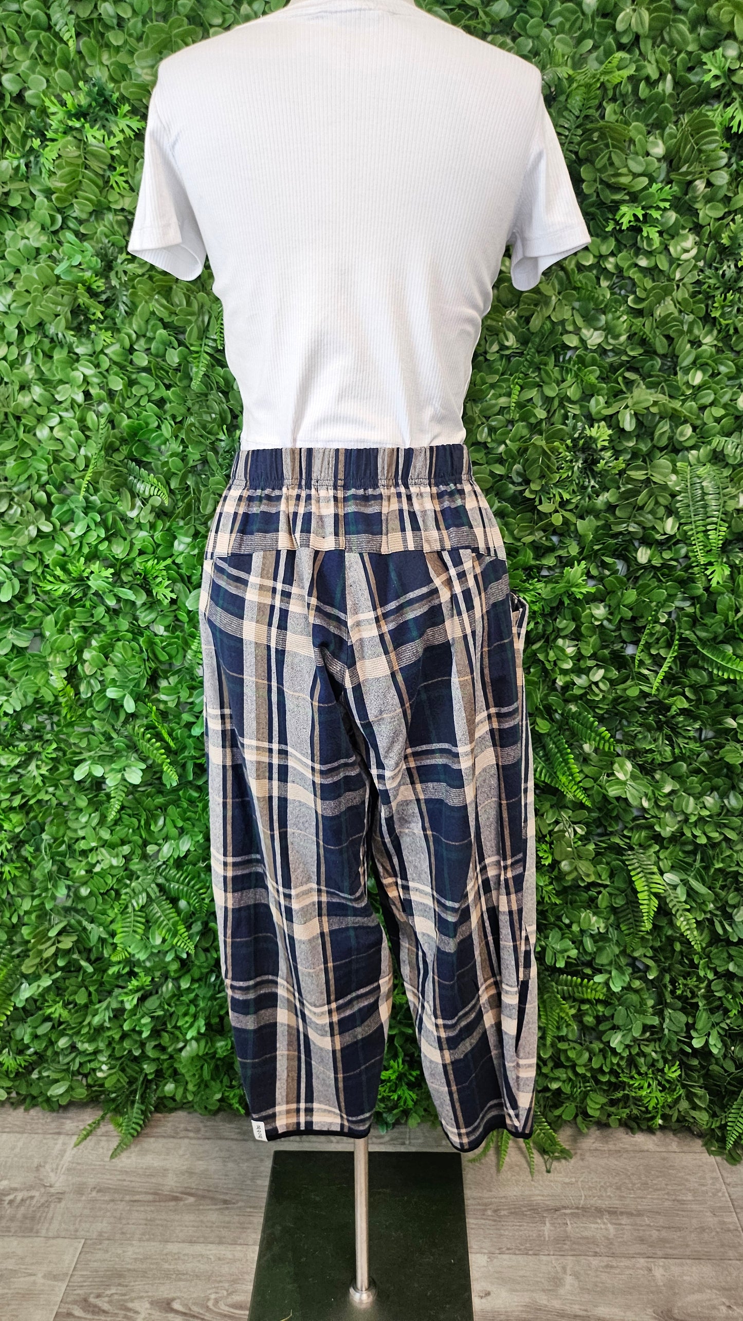 Deanne Hobbs Check Barrel Pant (10)