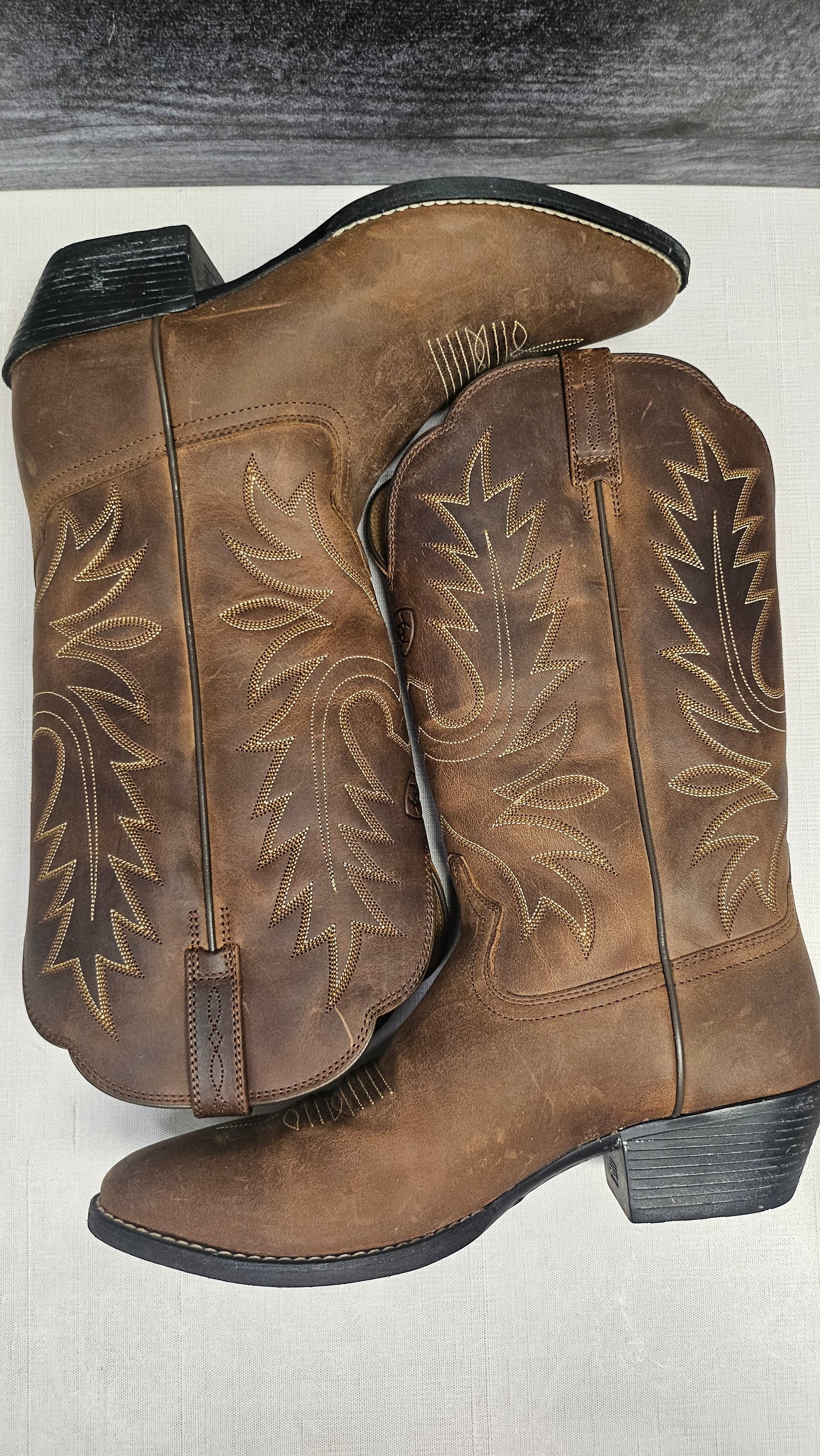 Ariat Tan Western Boots (40W)
