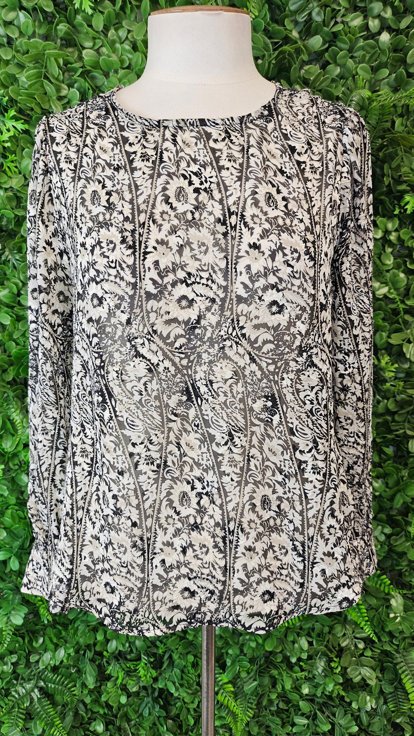 Leila+ Luca Print Sheer Top (8)