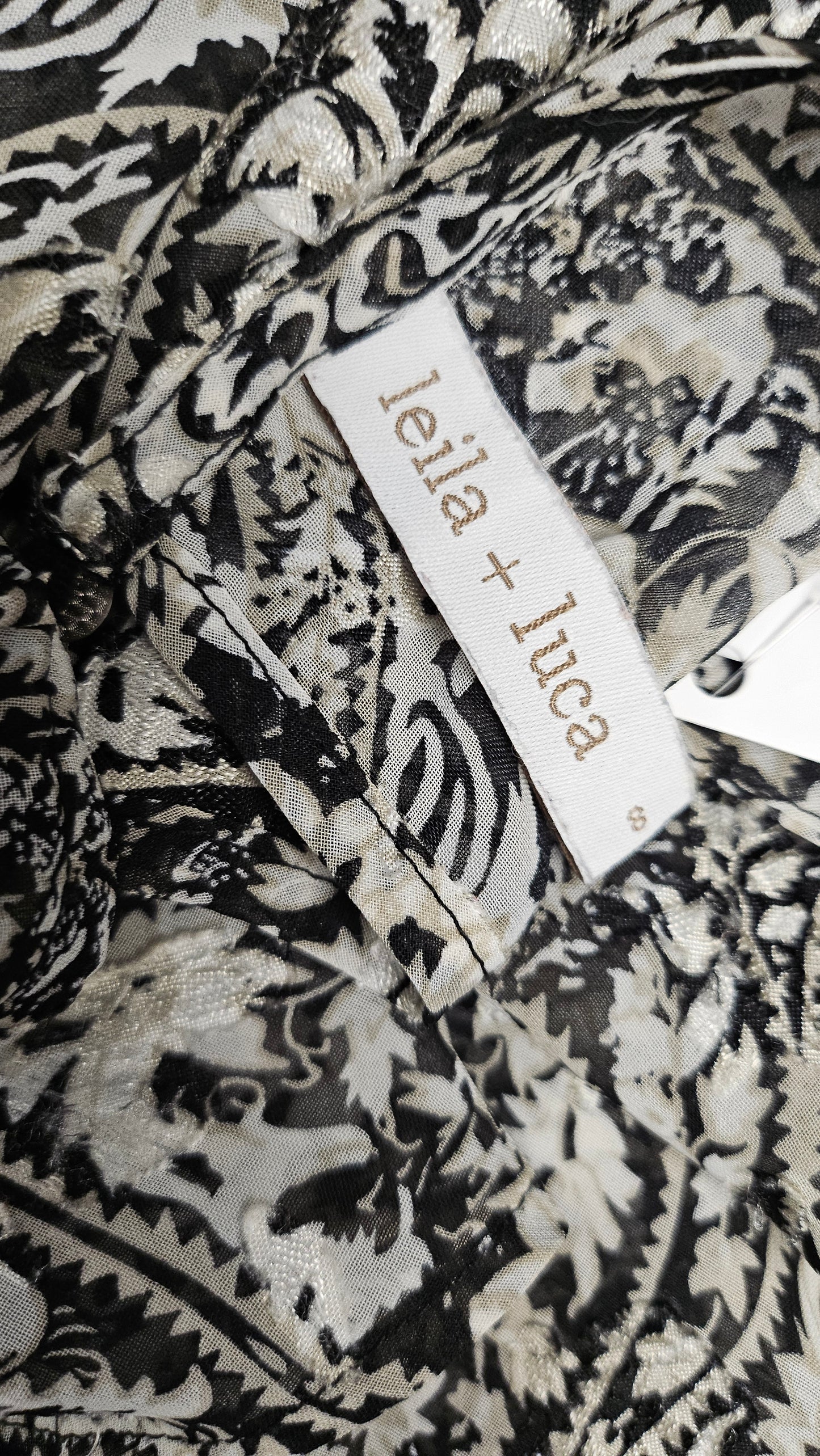 Leila+ Luca Print Sheer Top (8)