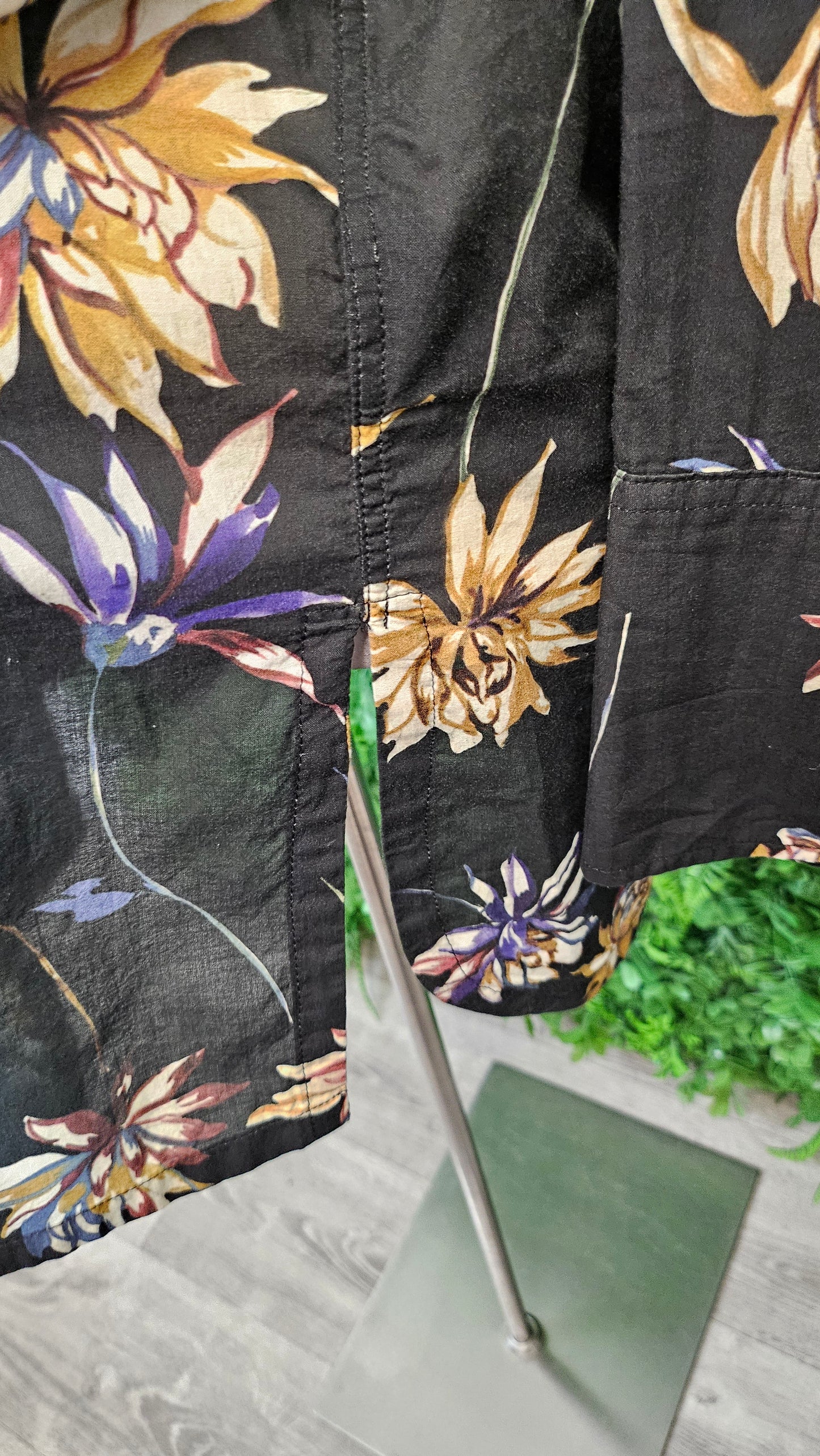 Hannes Roether Black Floral Shirt (12)