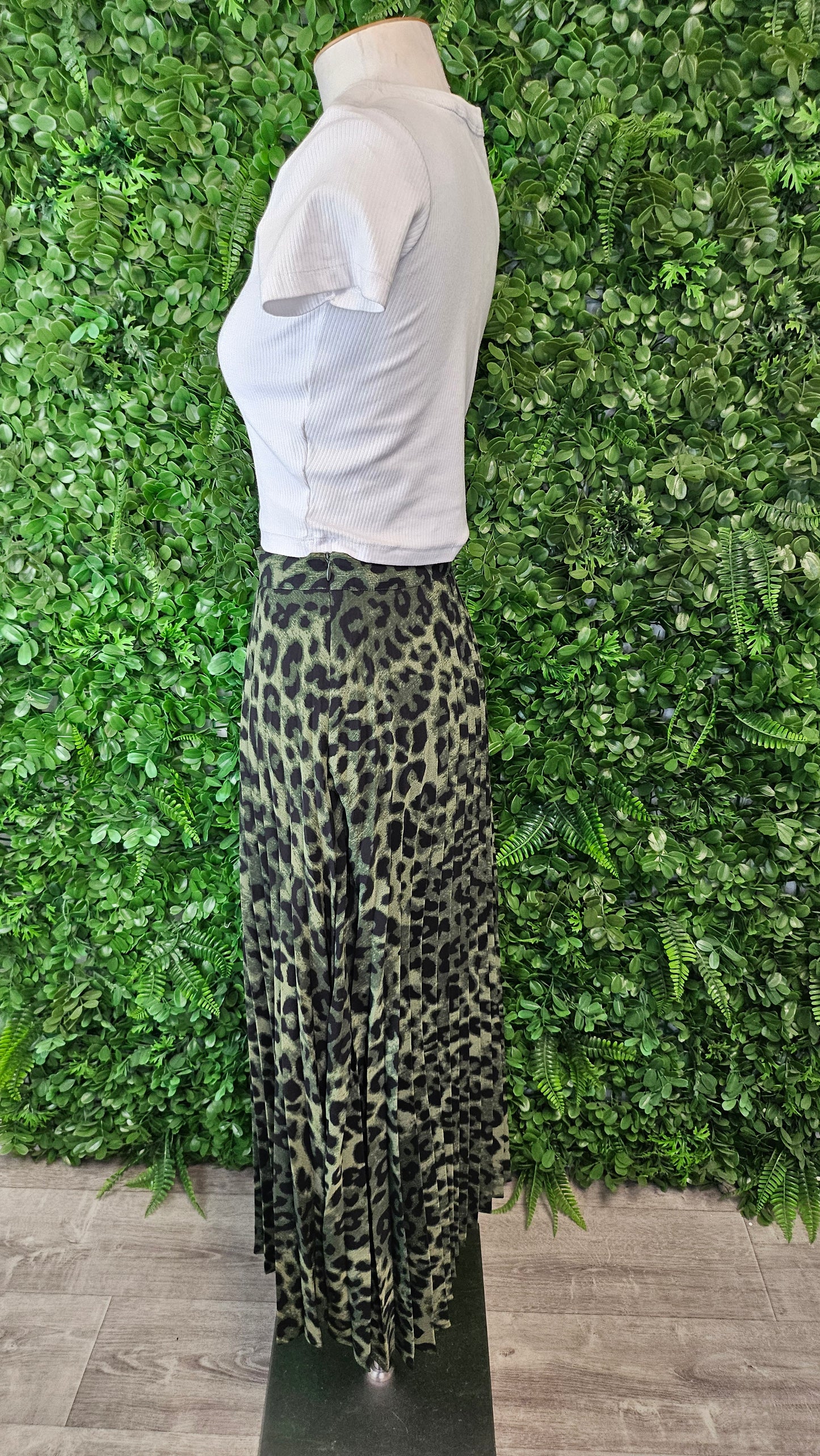 Ivy + Jack Animal Print Pleat Maxi Skirt (6)
