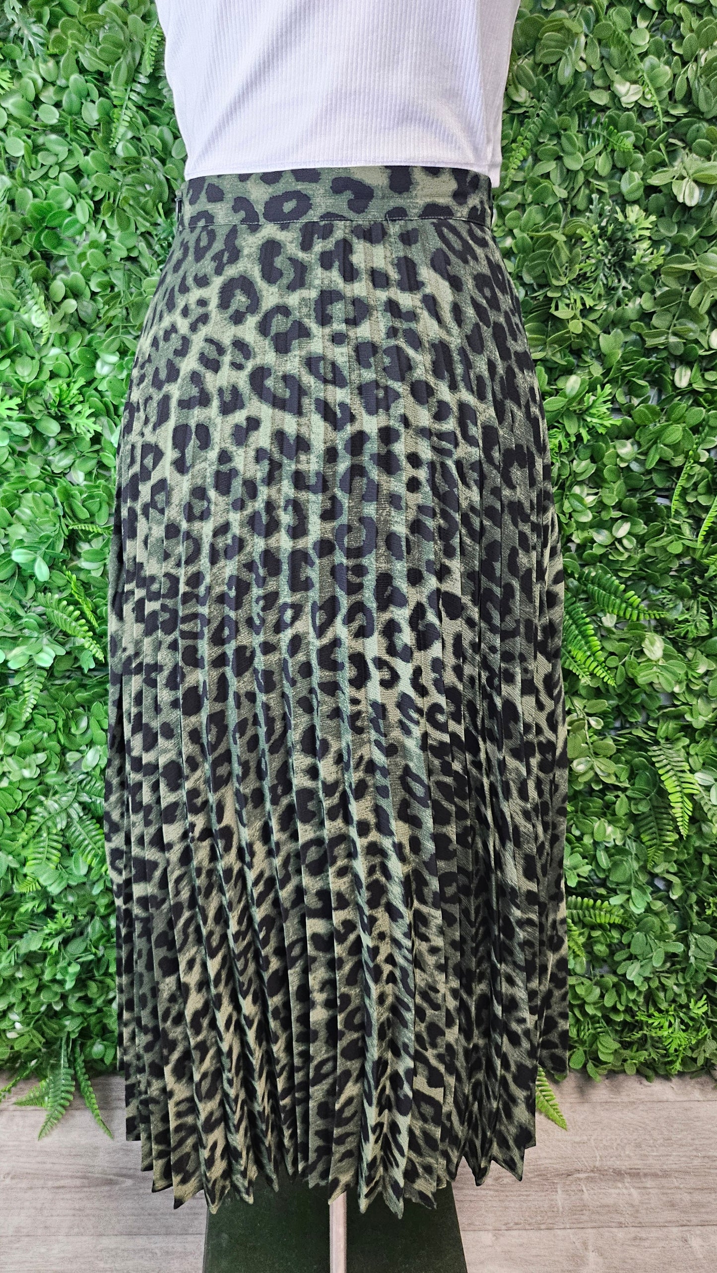 Ivy + Jack Animal Print Pleat Maxi Skirt (6)