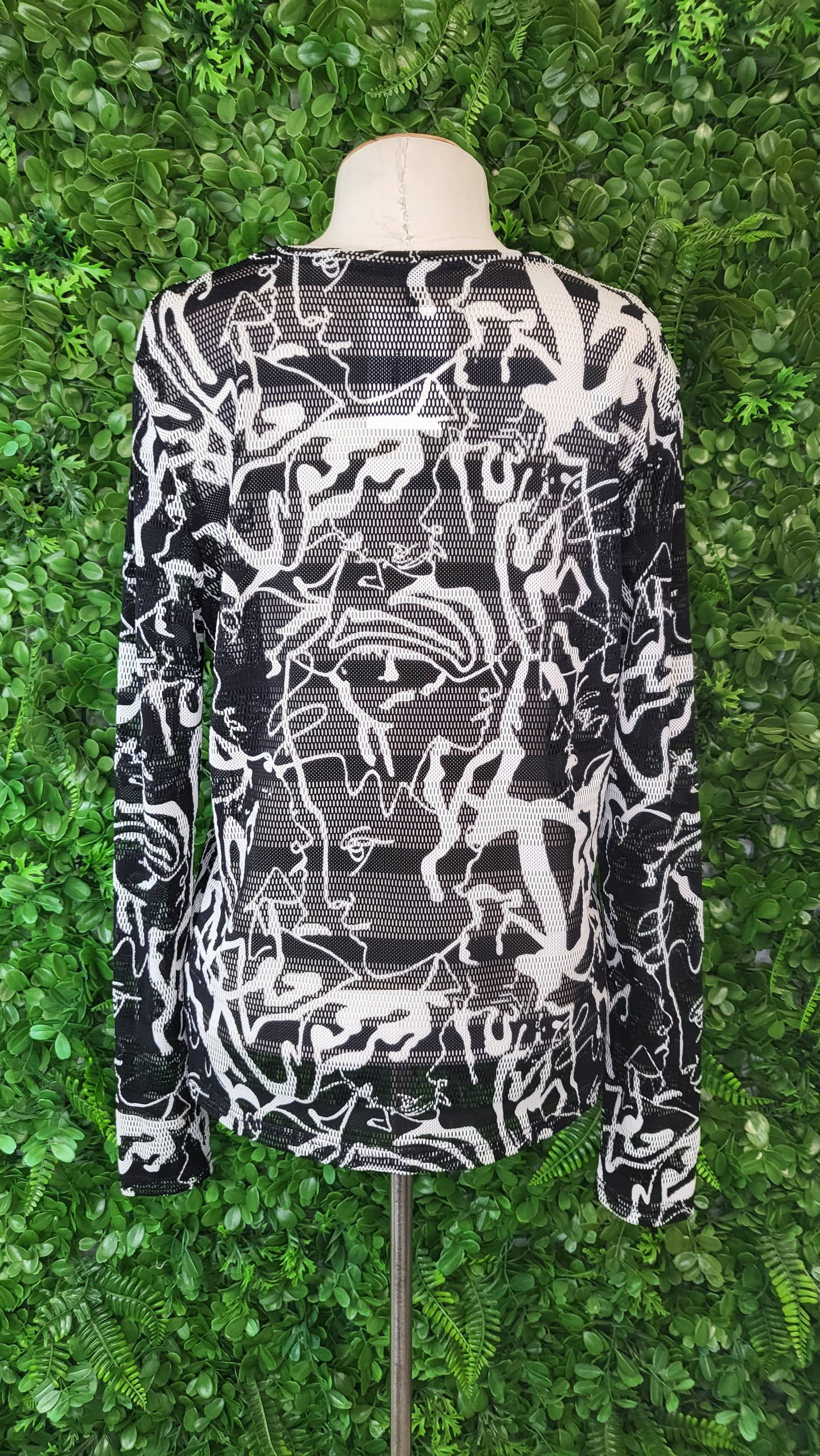 Siren Black/White Mesh Graphic Top (14)
