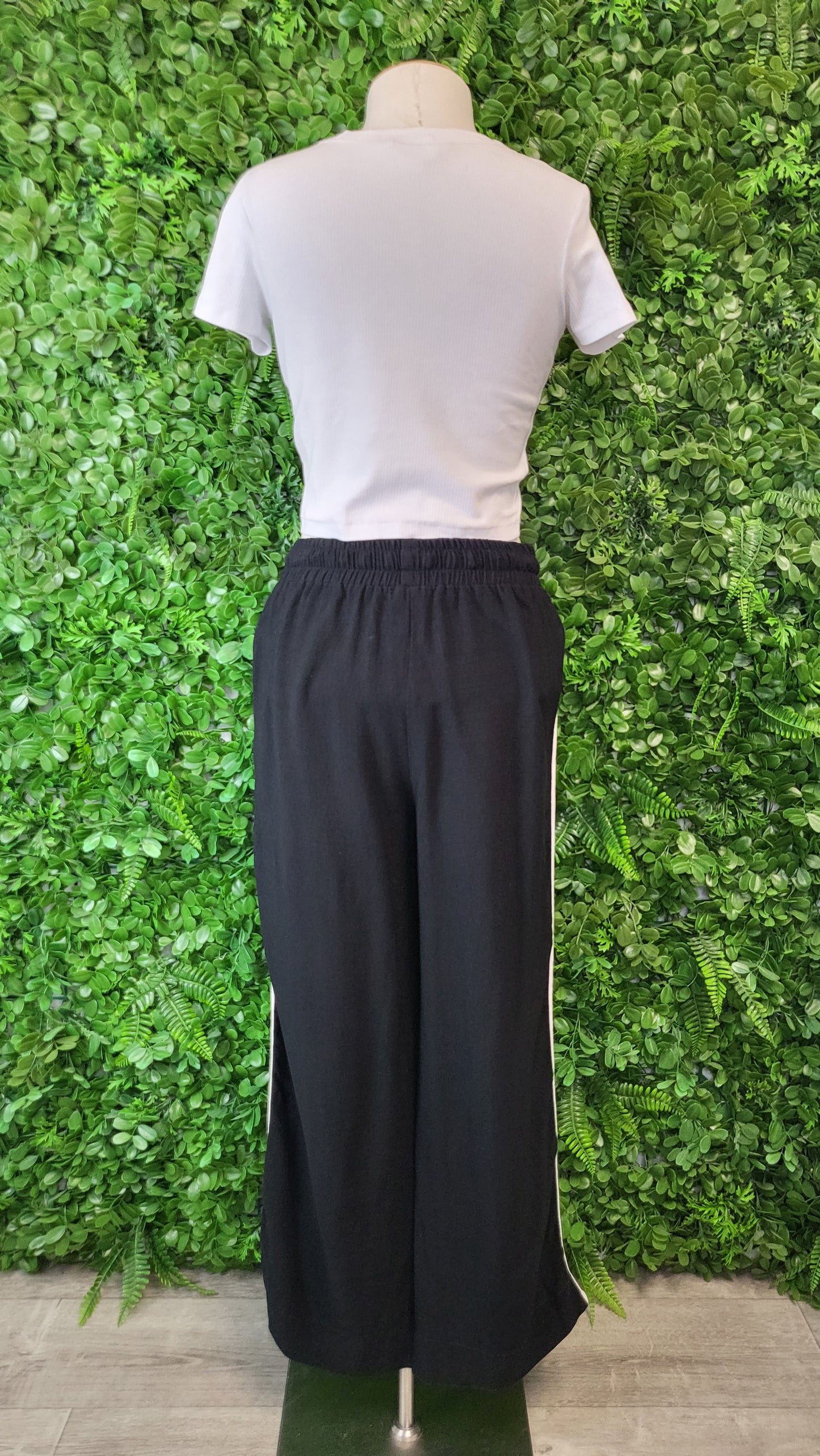 Moke Black Wide Leg Pant (8)