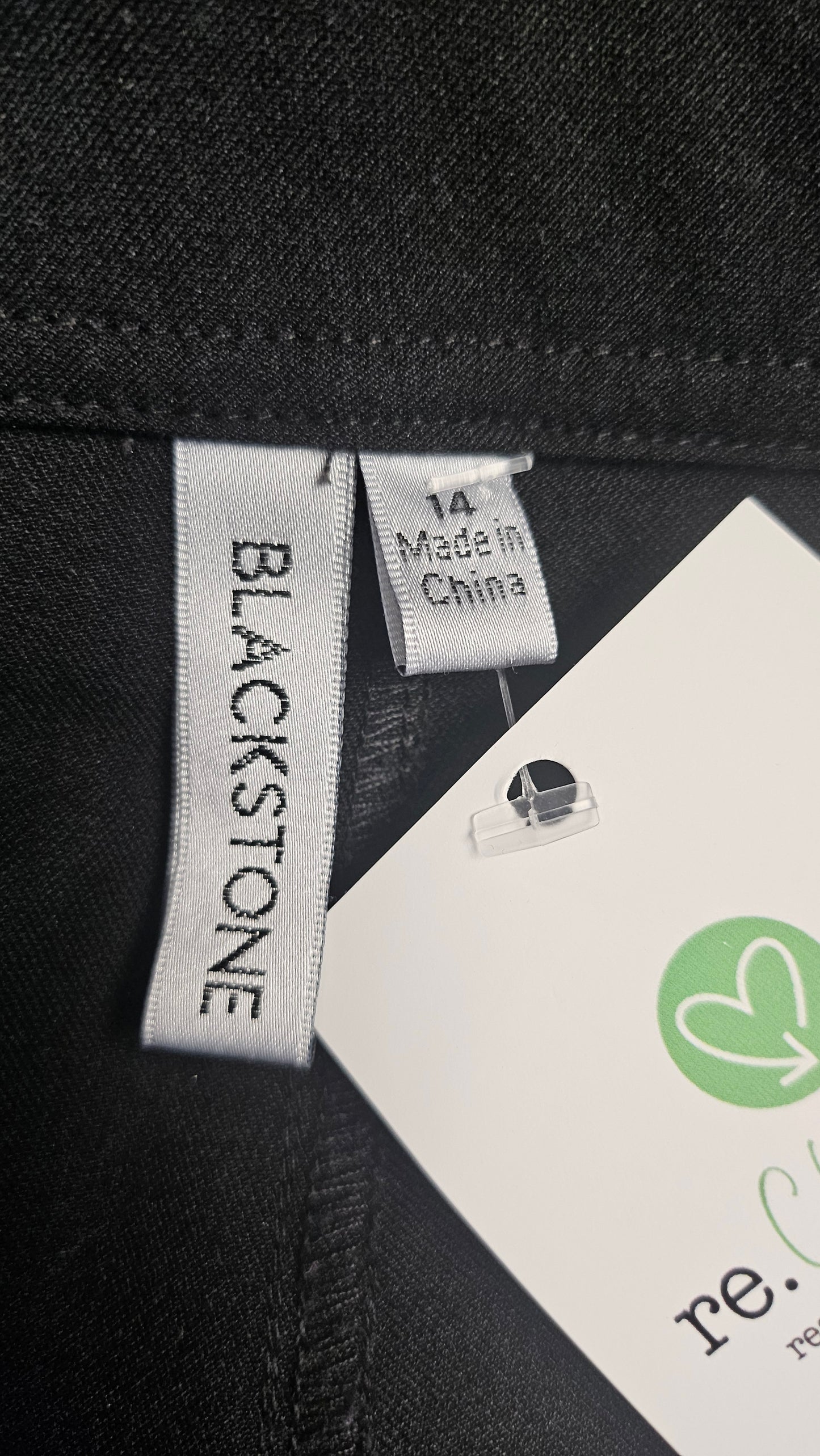 Blackstone Black Cropped Pants (14)