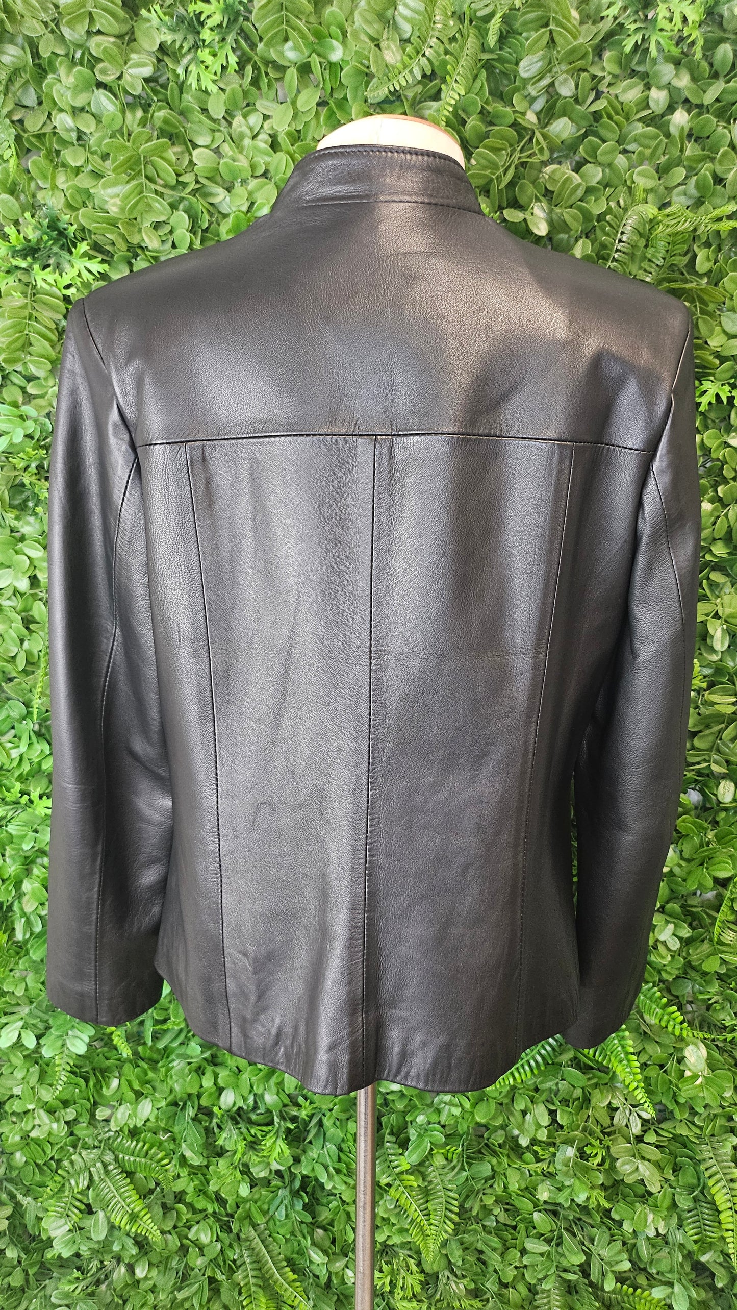 L’Aurore Black Leather Jacket (16)