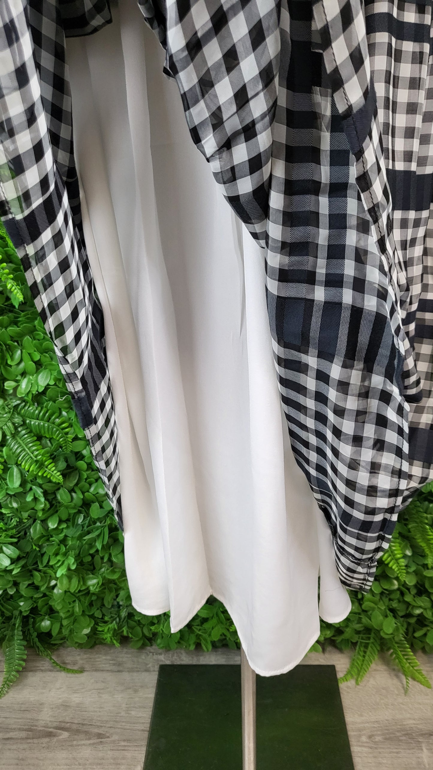 Drama The Label Black/White Gingham Skirt (8)