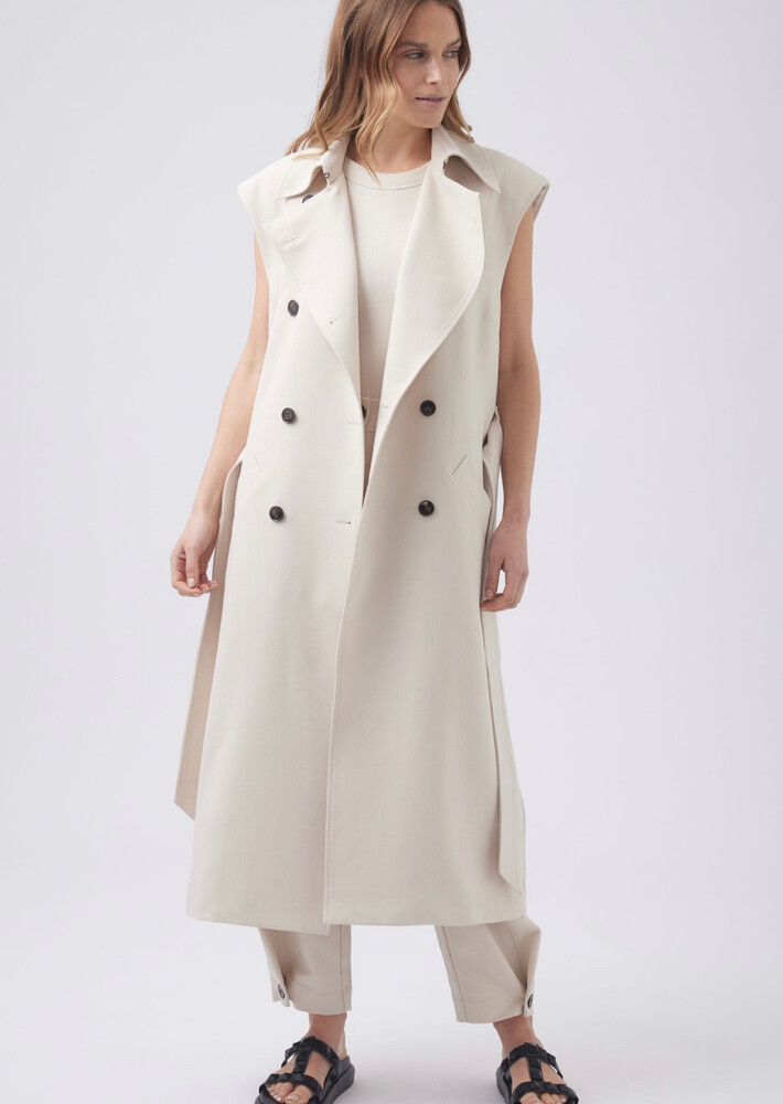 Decjuba Cream Eloise Sleeveless Trench (8-10)