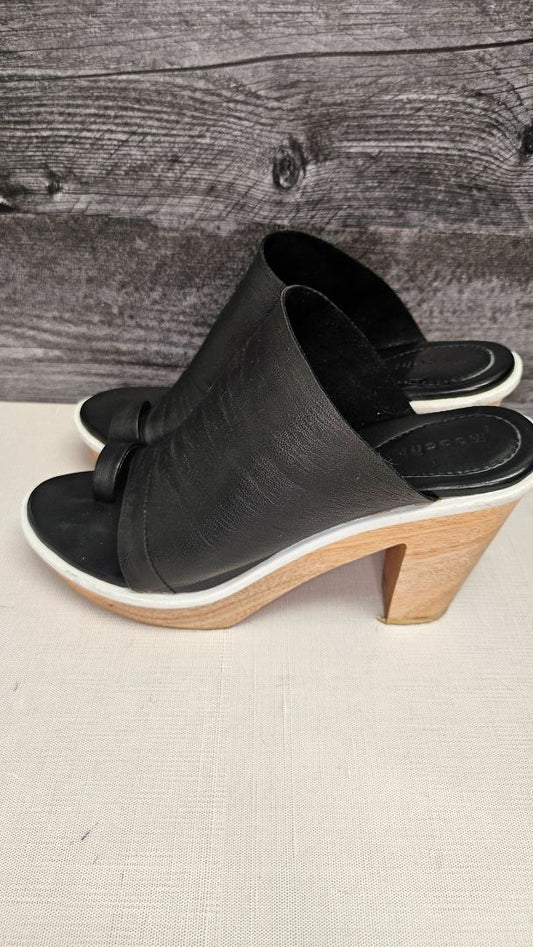 Moochi Black Leather Clog Heel (38)