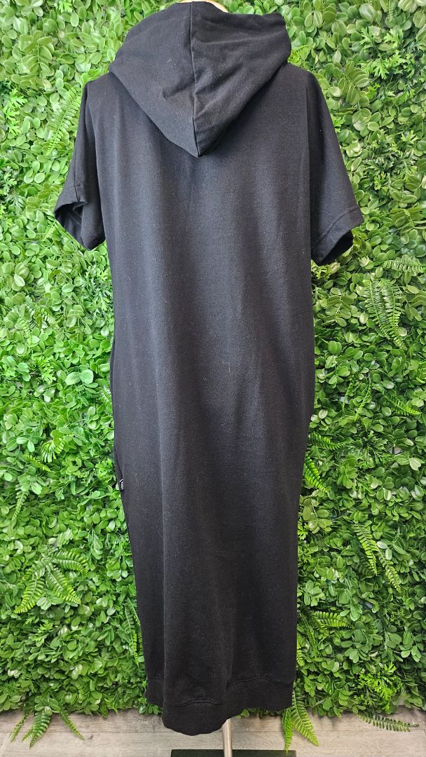 Rose Road Black Hoodie Dress (8)