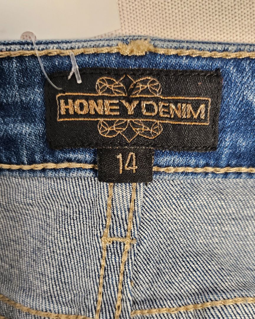 Honey Denim Distressed Fray hem Jean (14)