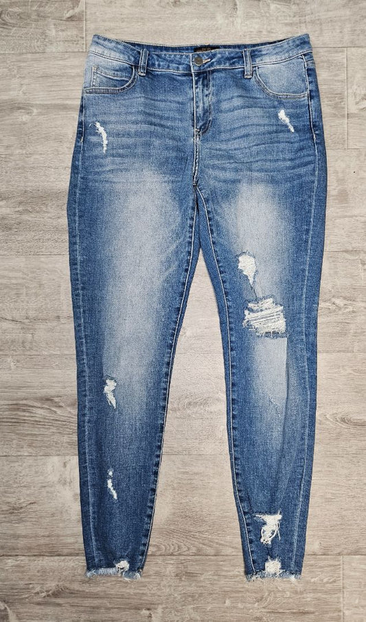 Honey Denim Distressed Fray hem Jean (14)