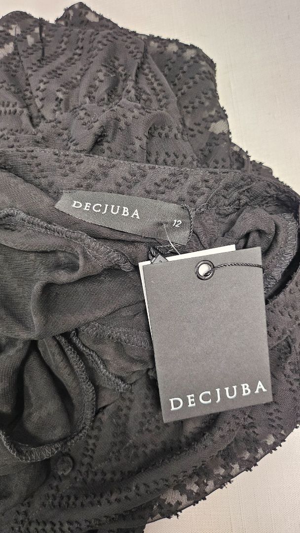 Decjuba Black Rosa Textured Top BNWT (12)