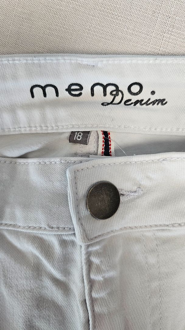 Memo White Cropped Jean (18)