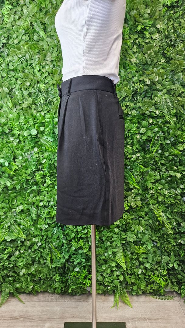 Max Black Dressy Pleat Short 14