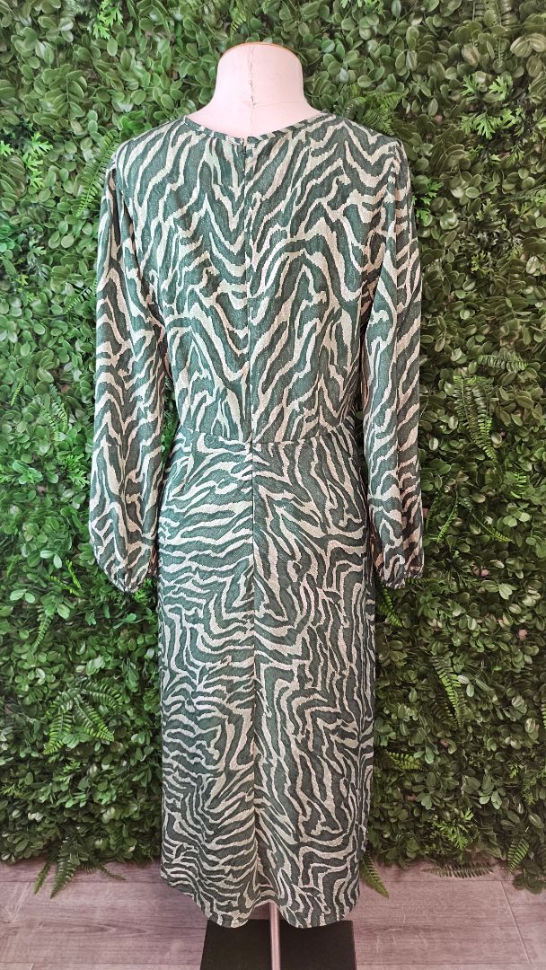 Seeking Lola Green Safari Dress (8)