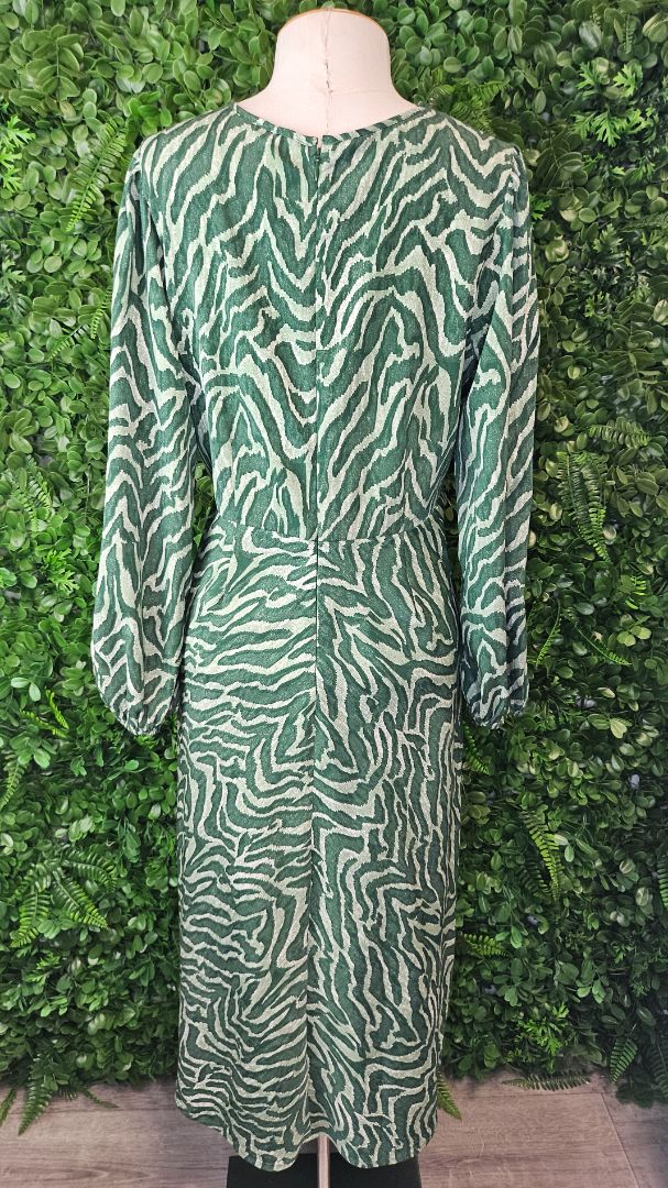 Seeking Lola Green Safari Dress (8)