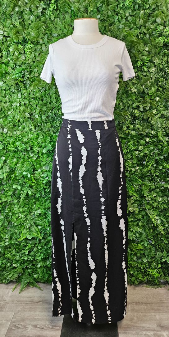 Amaya Black/White Split Skirt (12)