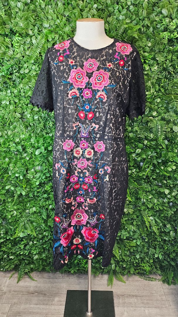 Kaleidoscope Black Embroidery Dress (12)