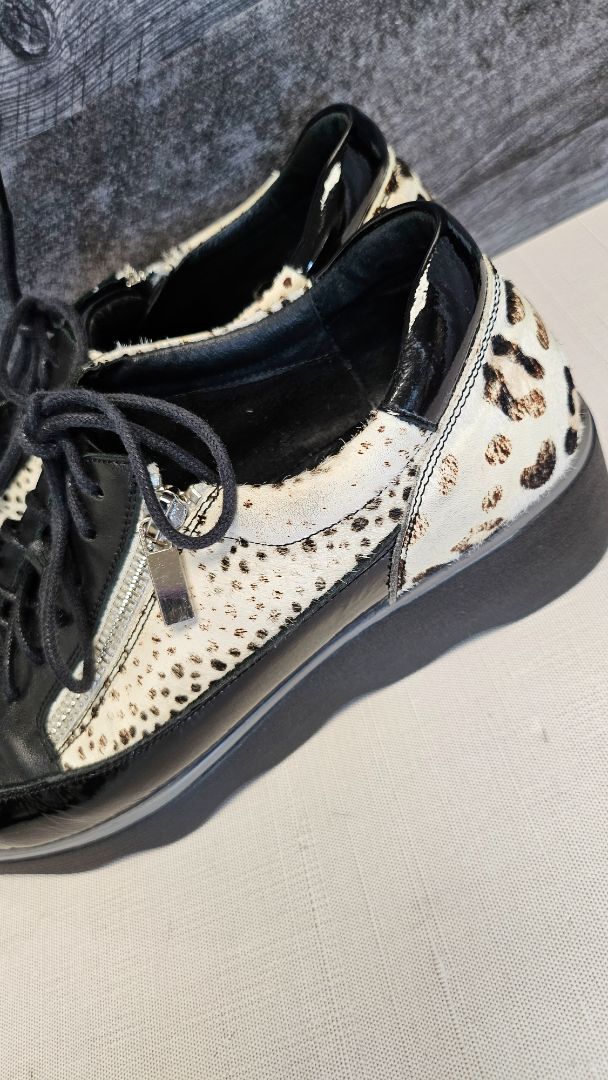 Cassini Black/White Platform Sneaker (39)