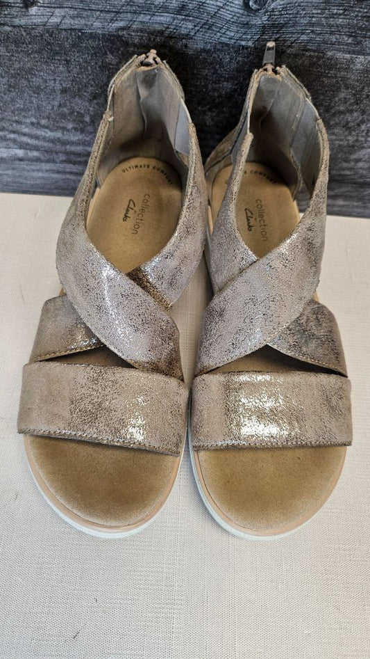 Clarks Gold Metallic Sandal (39.5)