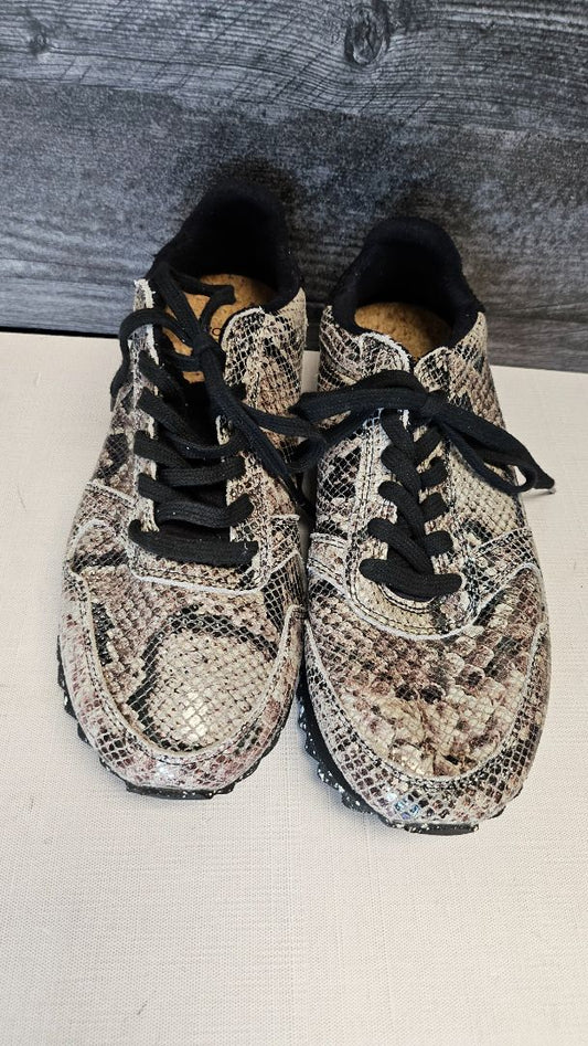 Woden  Snakeskin Print Sneaker (39)