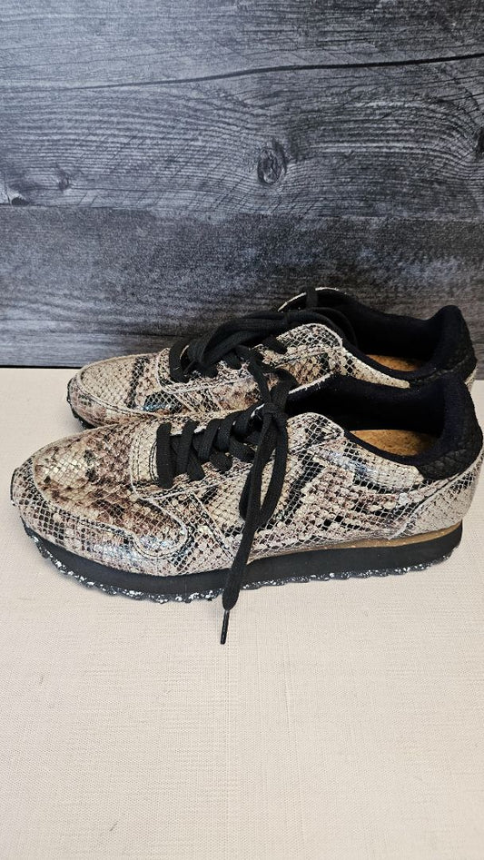 Woden  Snakeskin Print Sneaker (39)