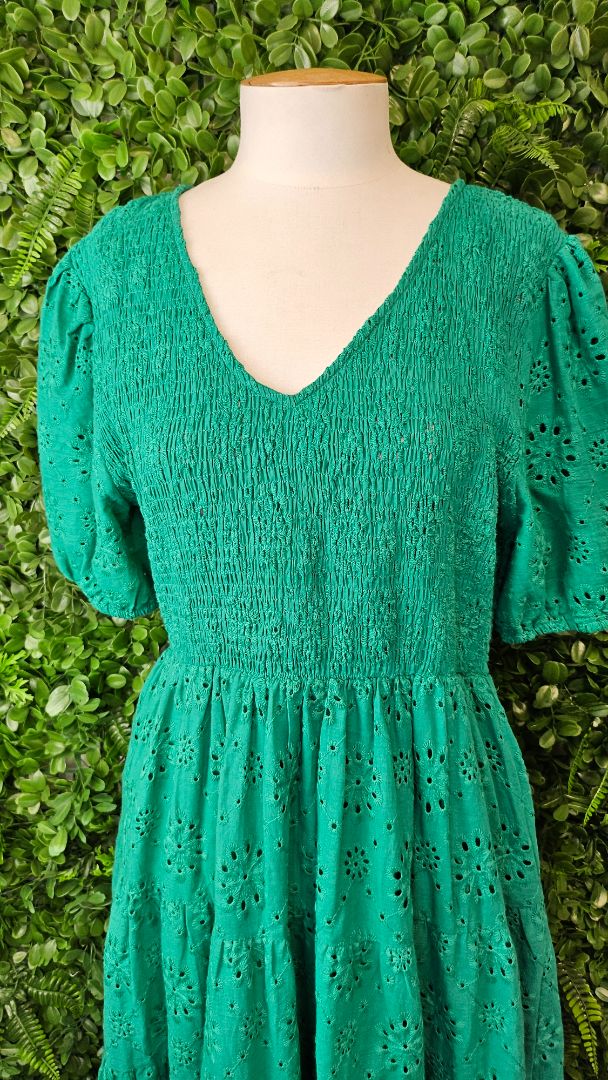 Boho Green Broderie Dress (12)